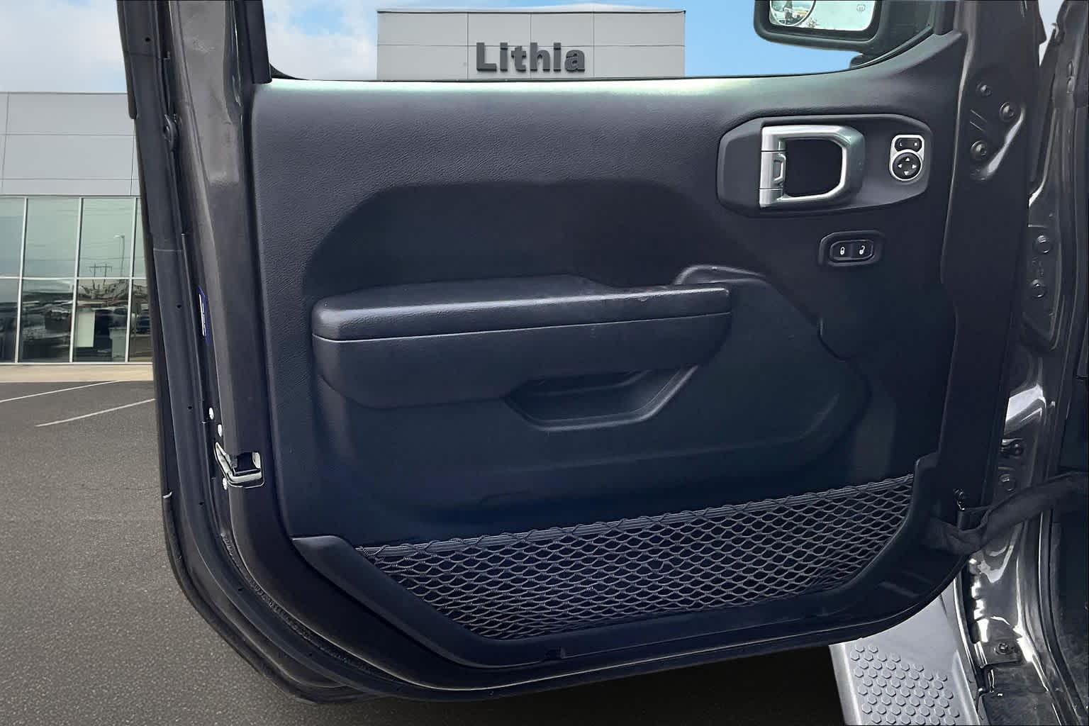 Thumbnail: 2020 Jeep Wrangler - 26