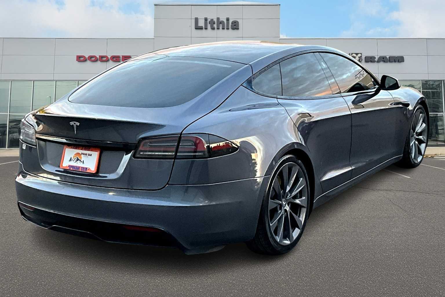 Thumbnail: 2022 Tesla Model S - 23