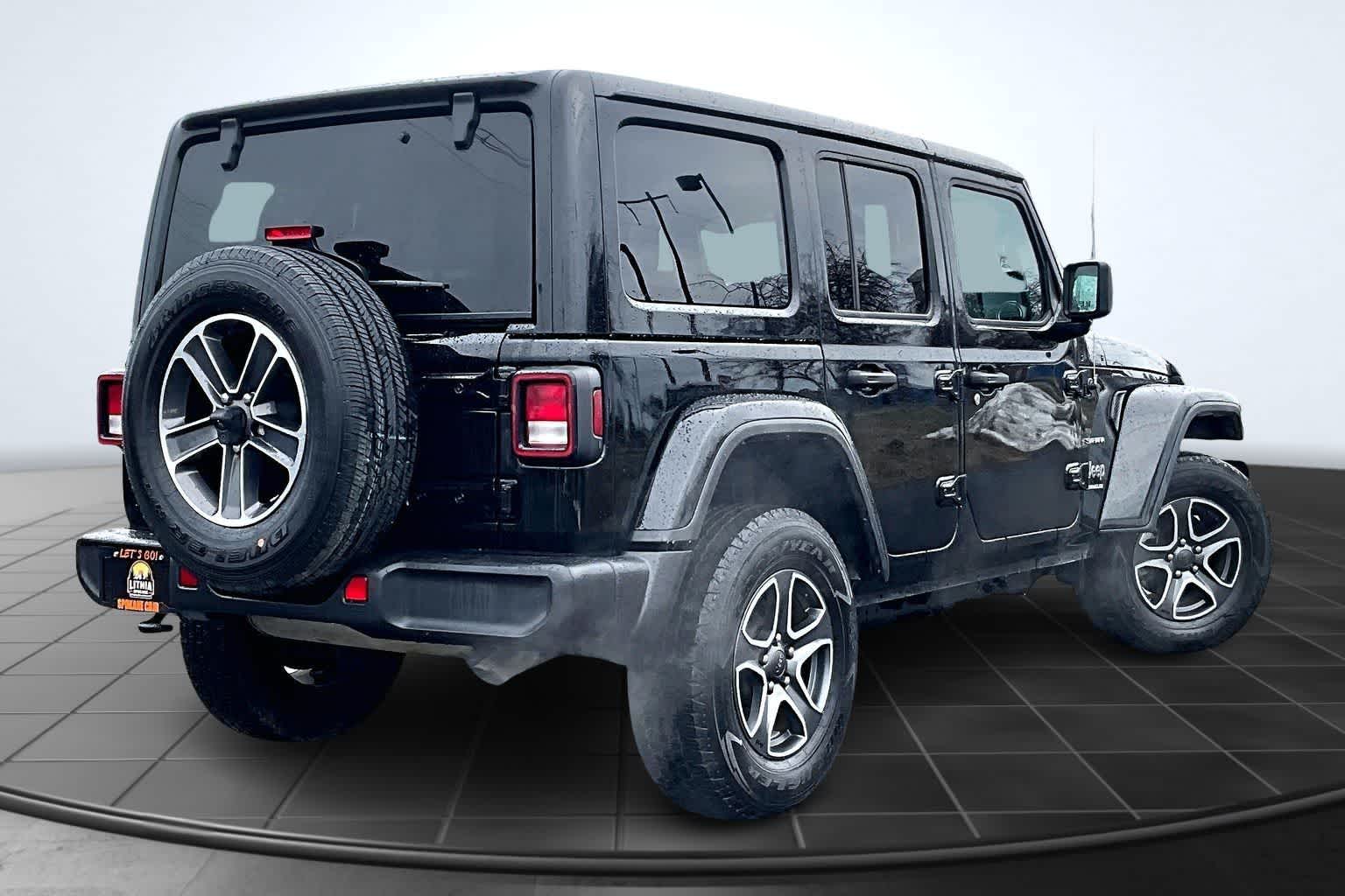 Thumbnail: 2023 Jeep Wrangler - 23