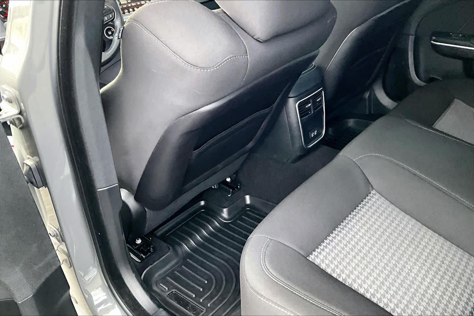 Thumbnail: 2023 Dodge Charger - 12