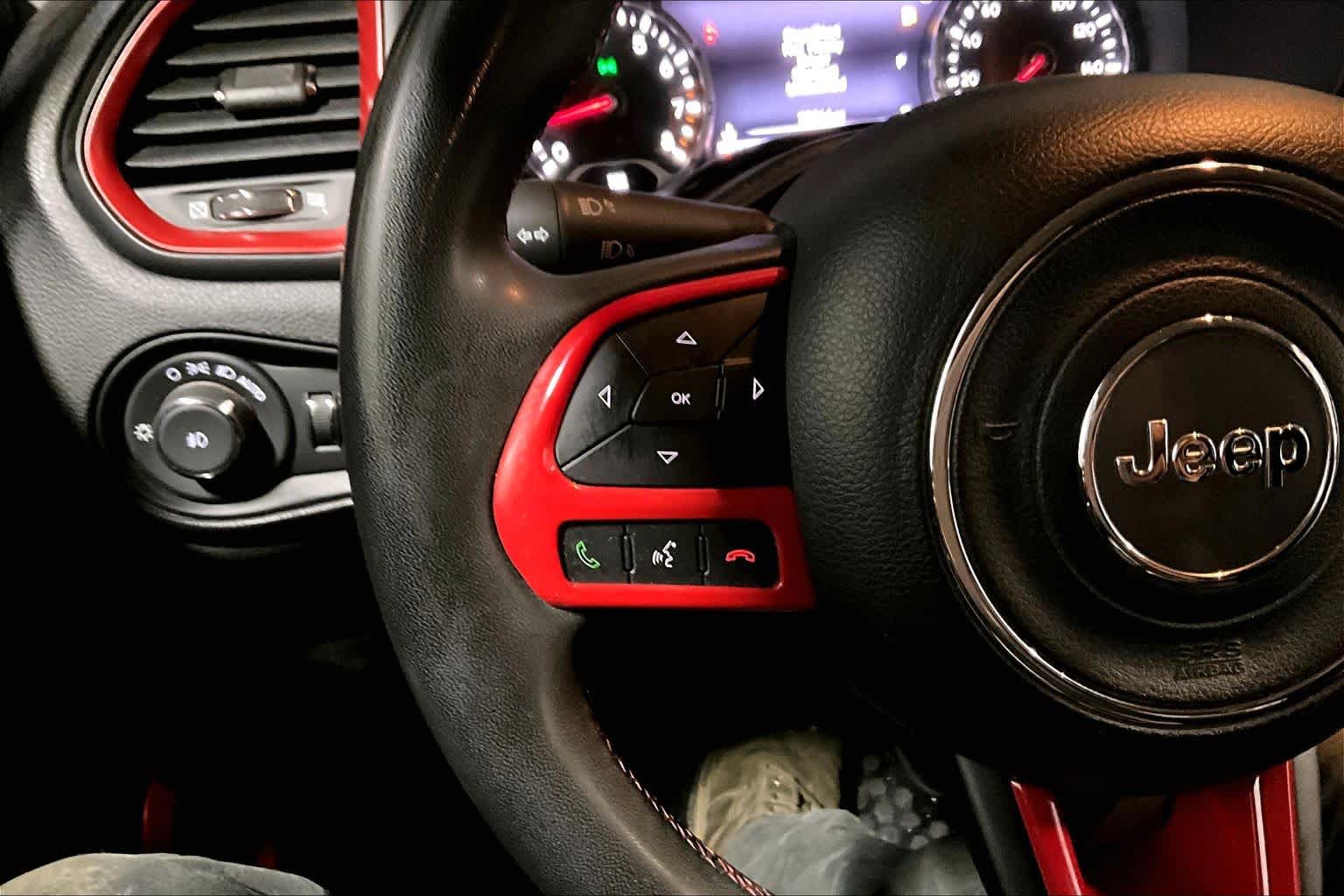 Thumbnail: 2022 Jeep Renegade - 25