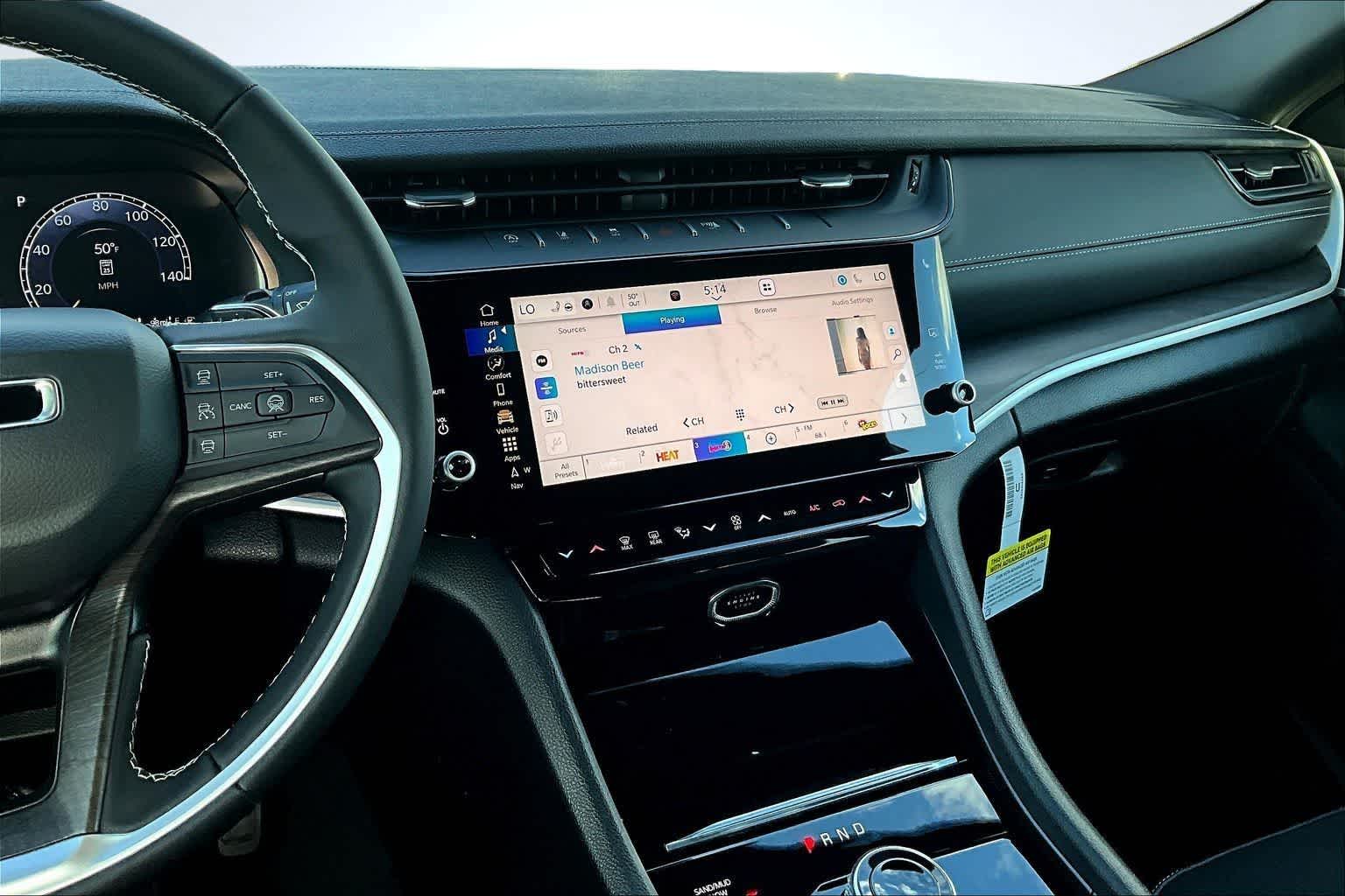 Thumbnail: 2026 Jeep Grand Cherokee - 16