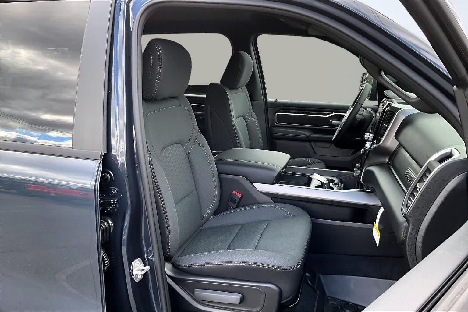 Thumbnail: 2026 RAM 1500 - 14