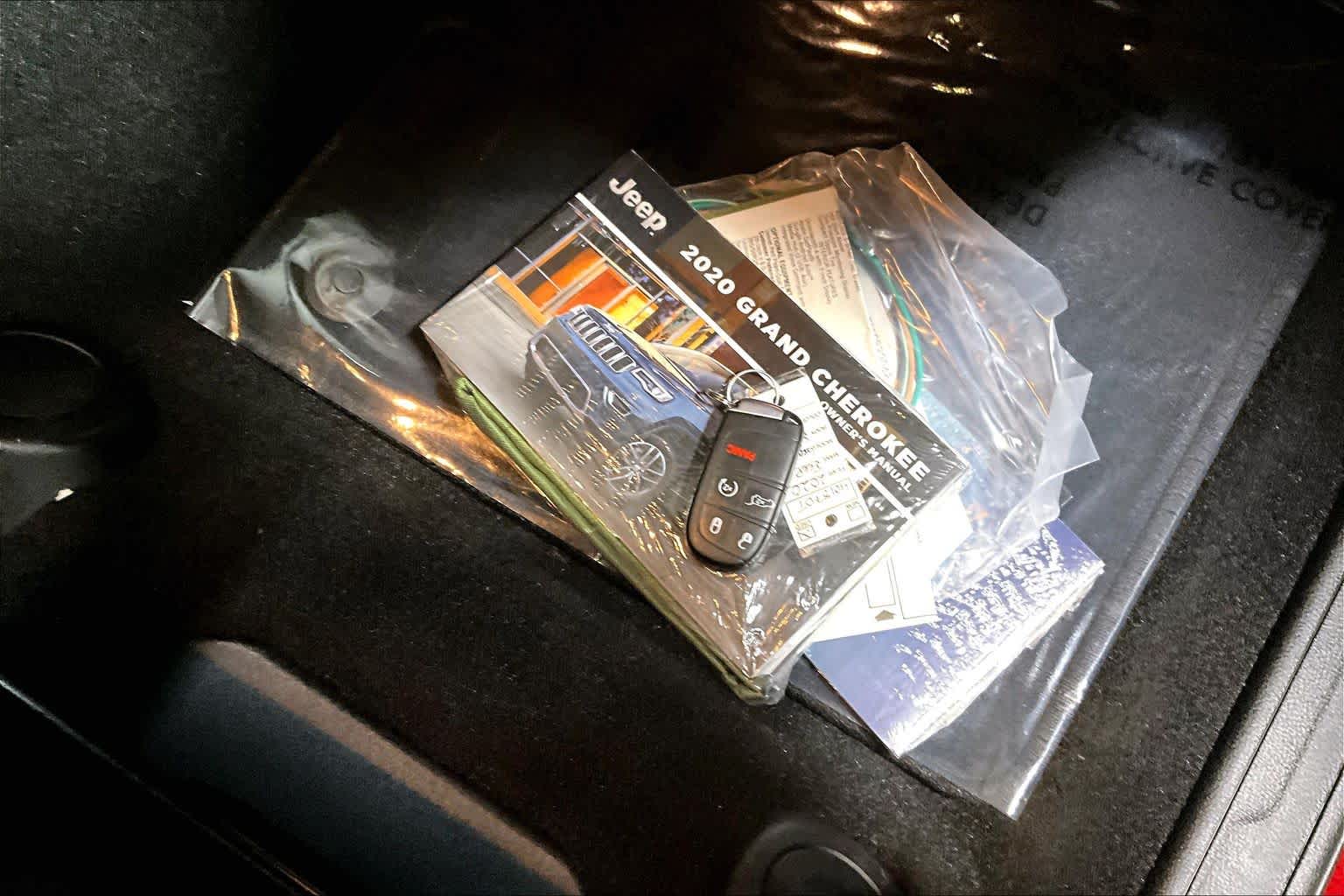 Thumbnail: 2020 Jeep Grand Cherokee - 20