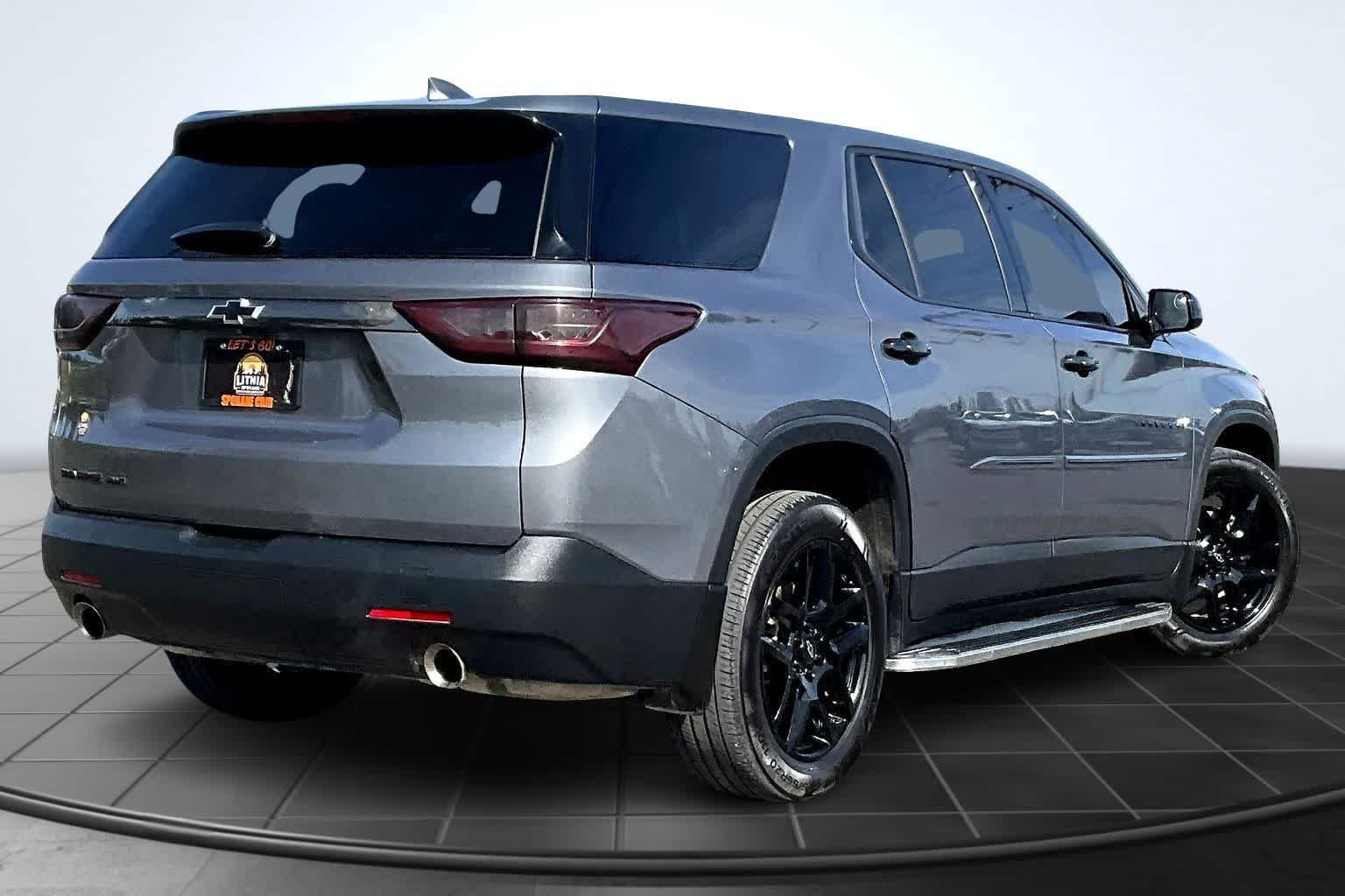 Thumbnail: 2020 Chevrolet Traverse - 23