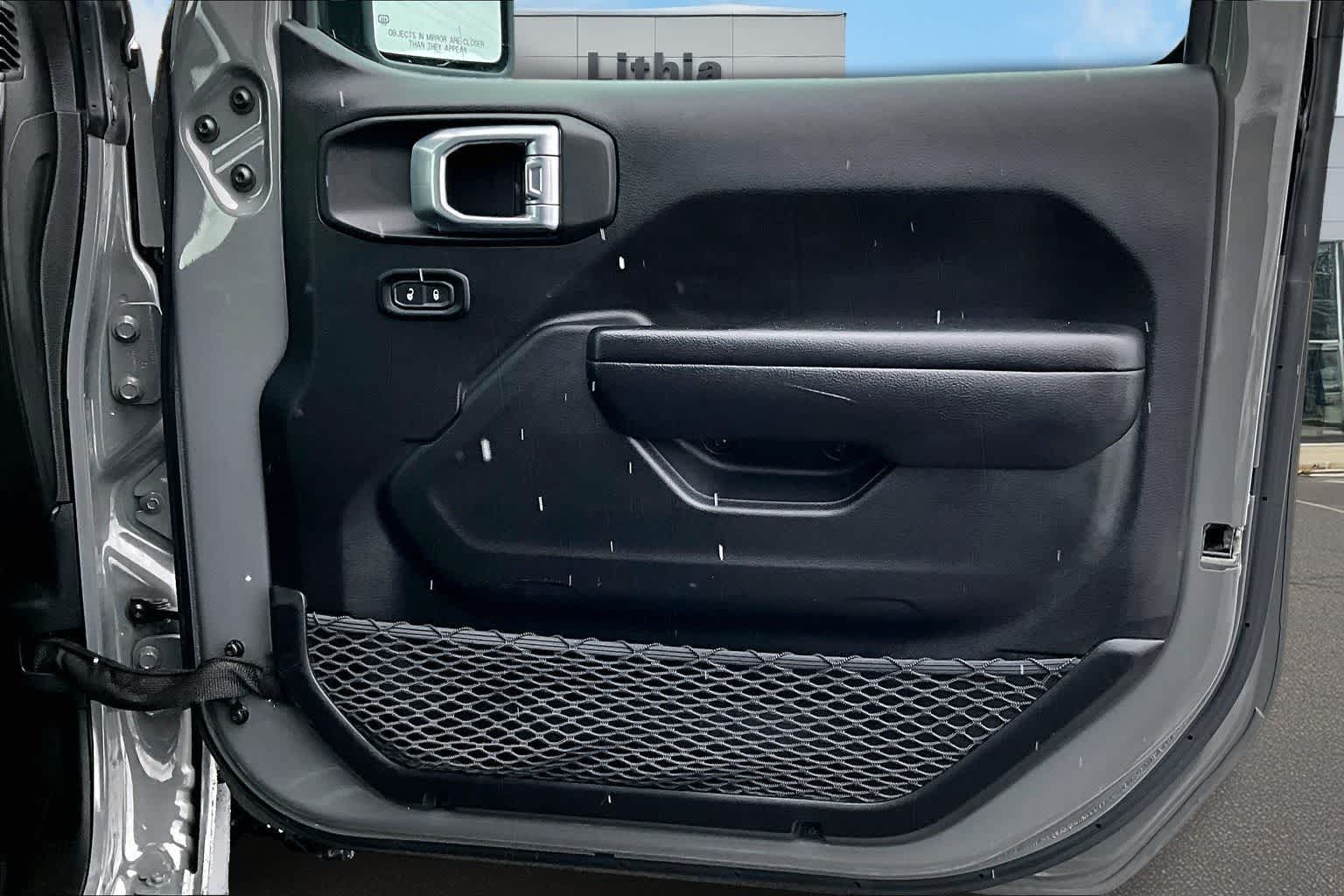 Thumbnail: 2021 Jeep Gladiator - 29