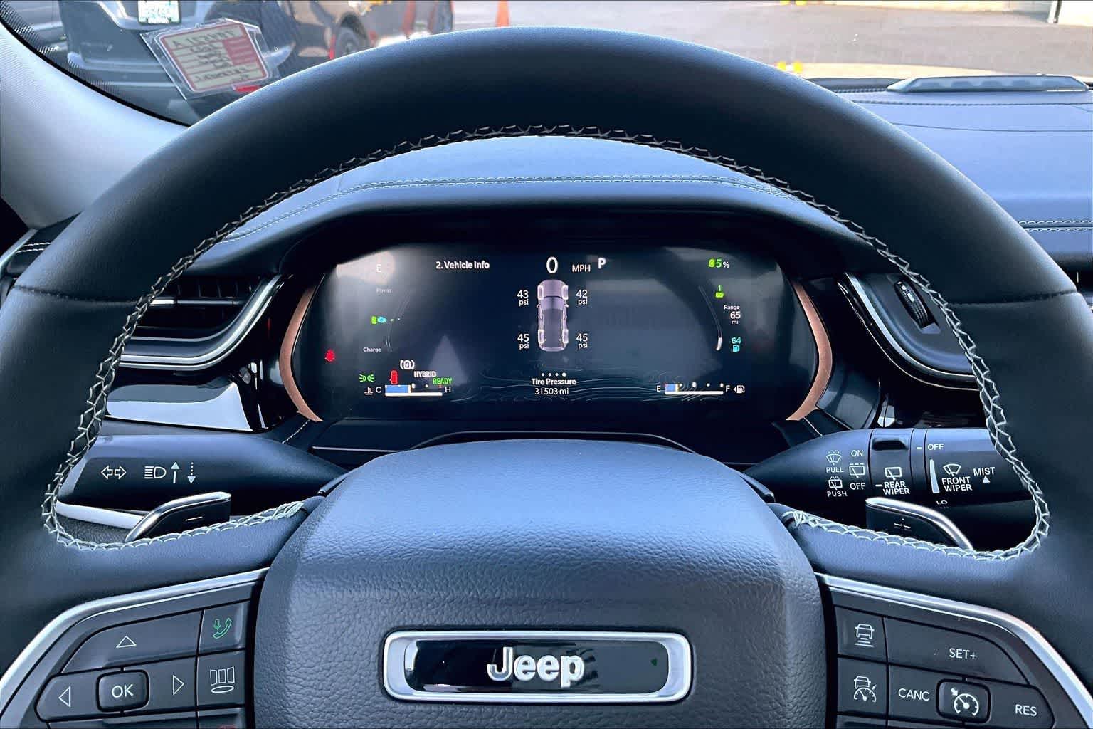 Thumbnail: 2023 Jeep Grand Cherokee - 18