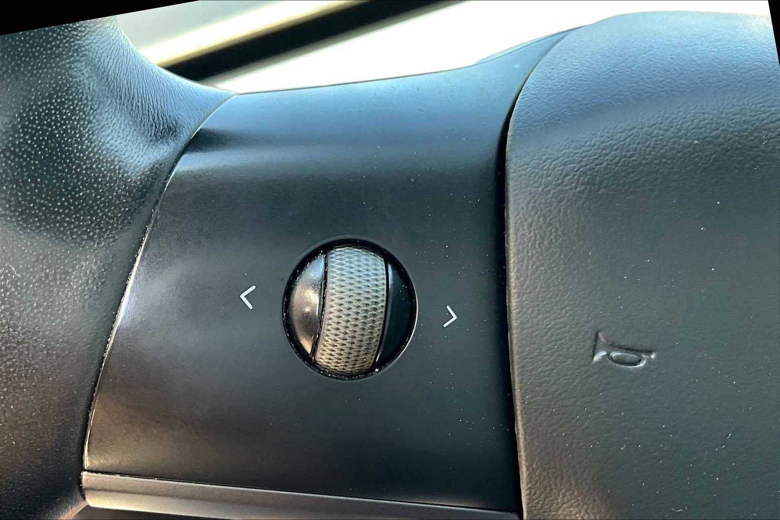 Thumbnail: 2018 Tesla Model 3 - 21