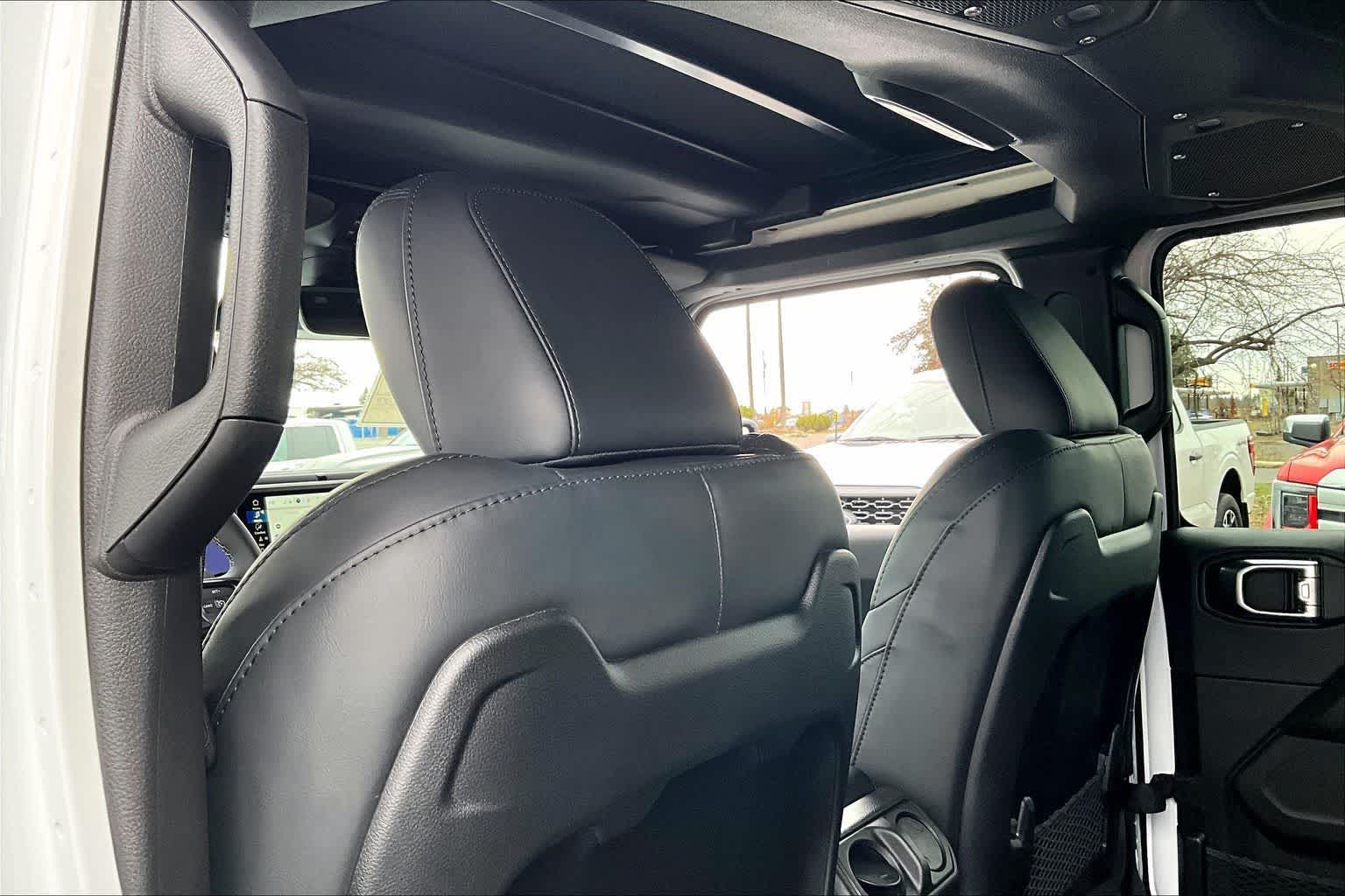 Thumbnail: 2026 Jeep Wrangler - 12