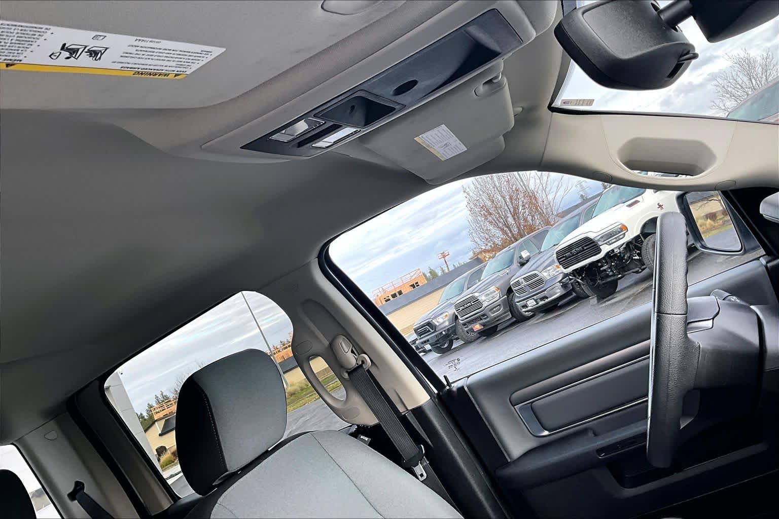 Thumbnail: 2022 RAM 1500 Classic - 30