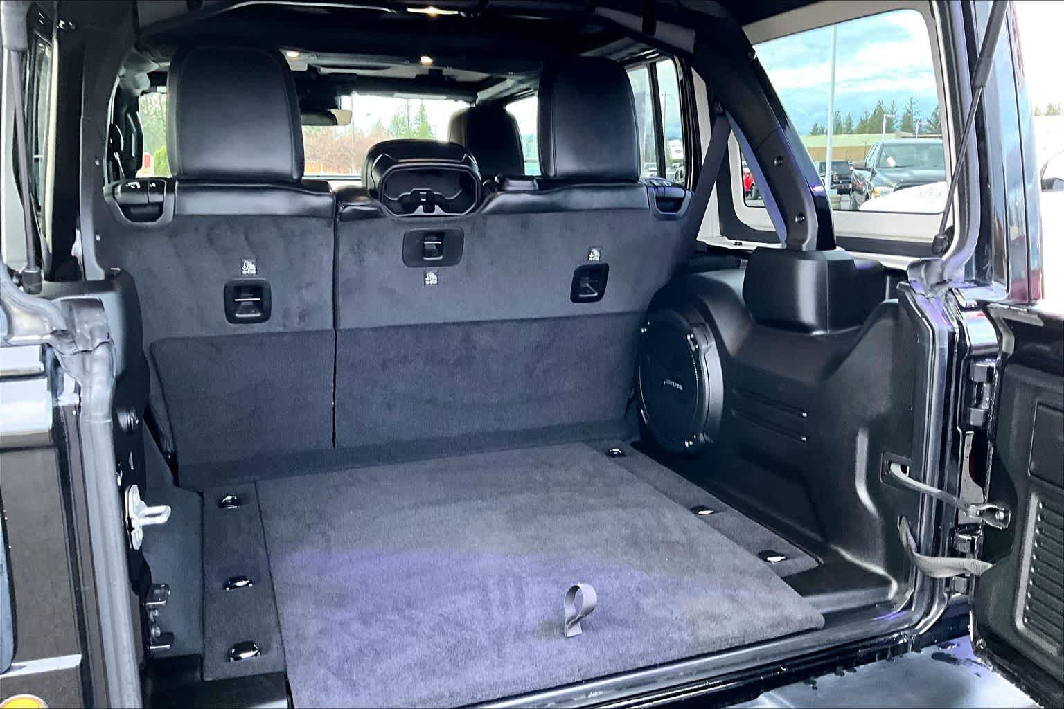 Thumbnail: 2024 Jeep Wrangler - 19