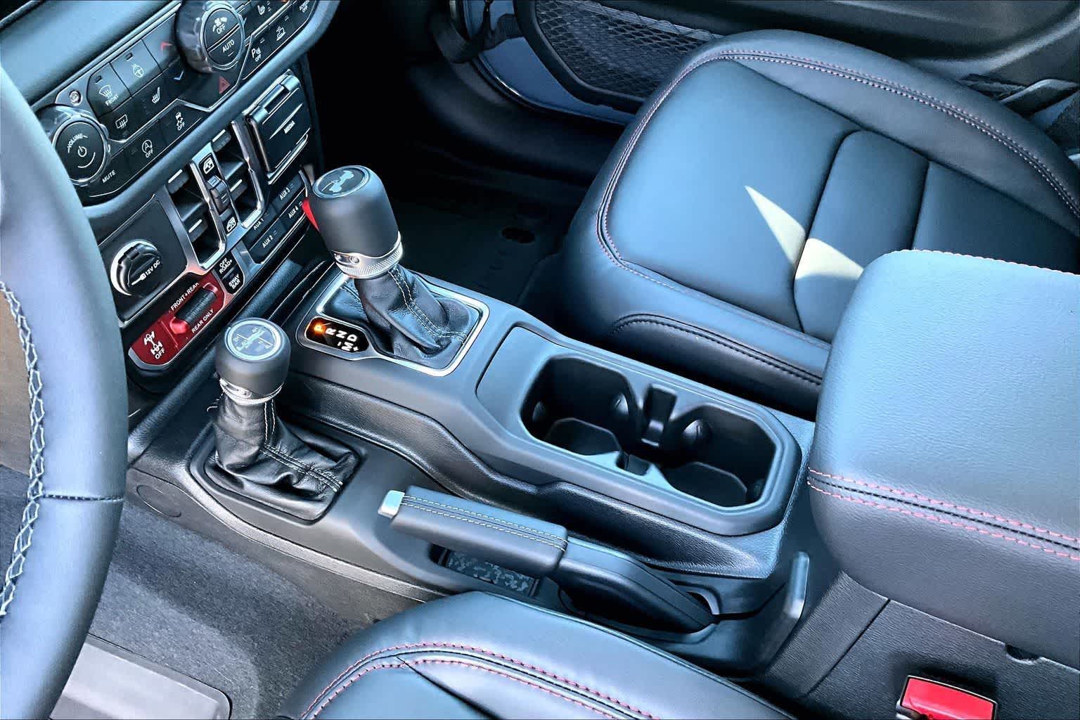 Thumbnail: 2026 Jeep Wrangler - 17