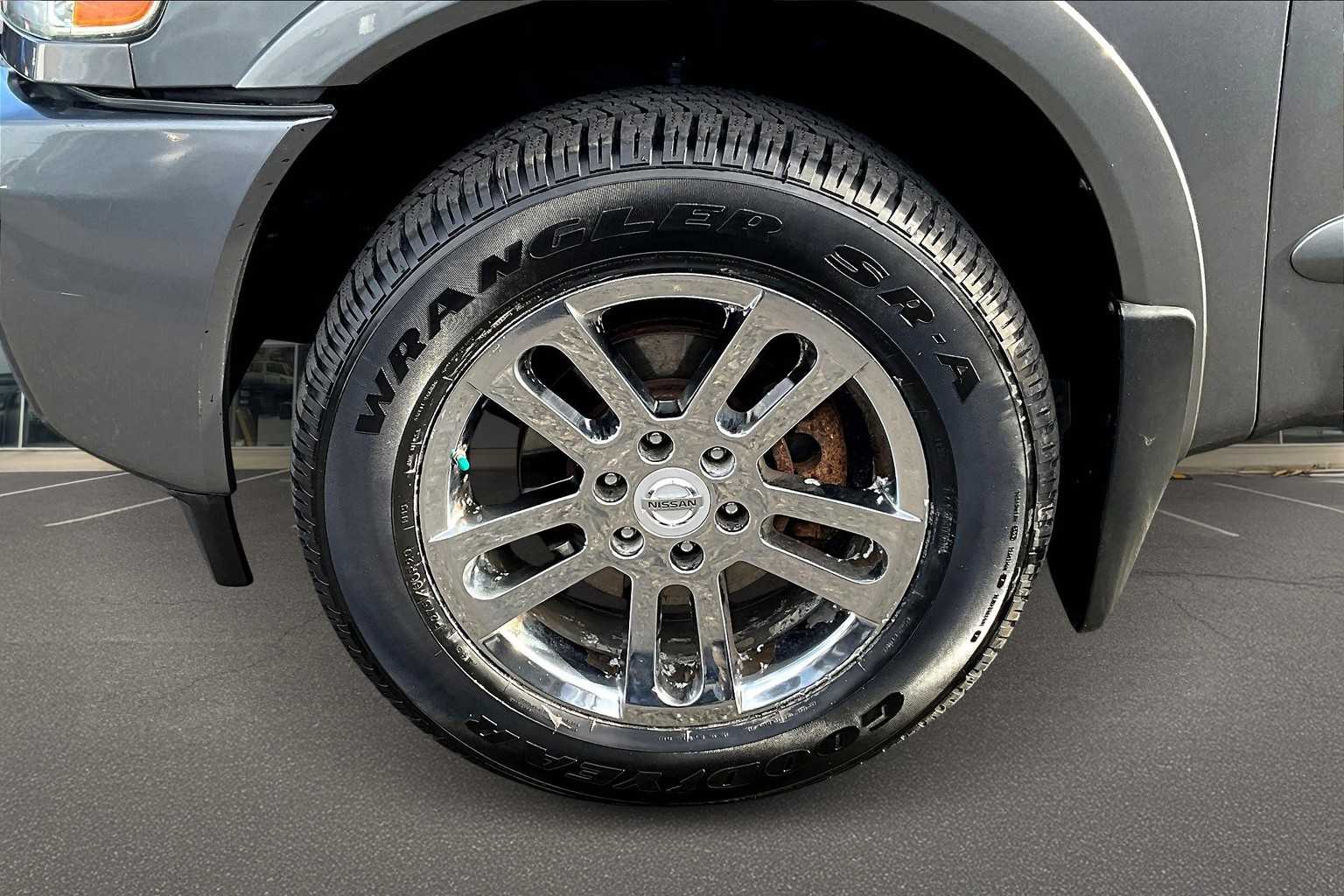 Thumbnail: 2014 Nissan Titan - 8