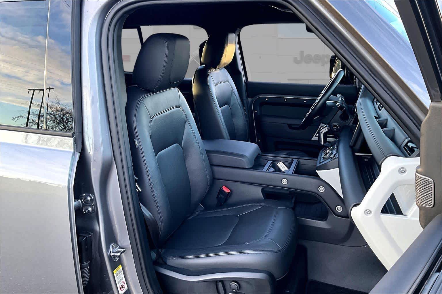 Thumbnail: 2024 Land Rover Defender - 14