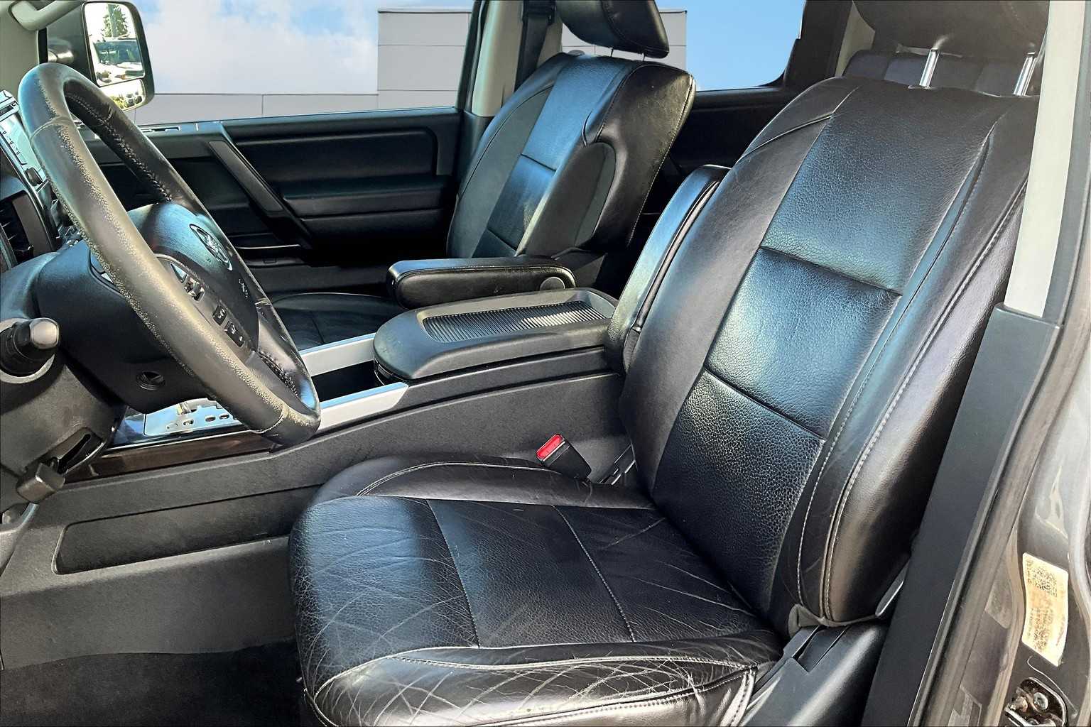 Thumbnail: 2014 Nissan Titan - 11