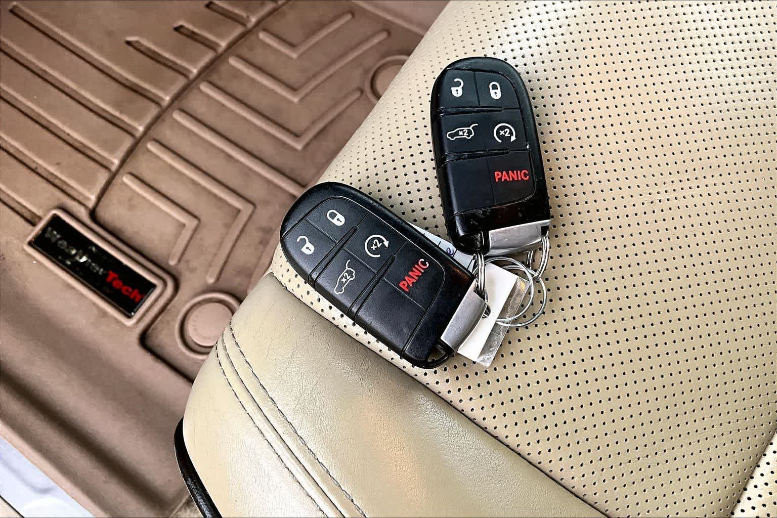 Thumbnail: 2017 Jeep Grand Cherokee - 20