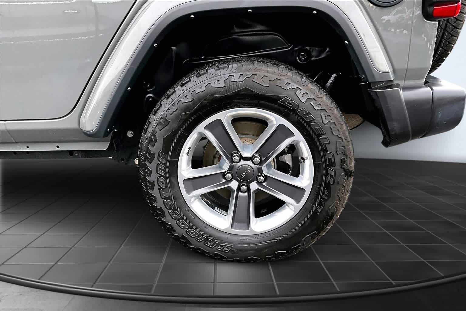 Thumbnail: 2021 Jeep Wrangler - 35