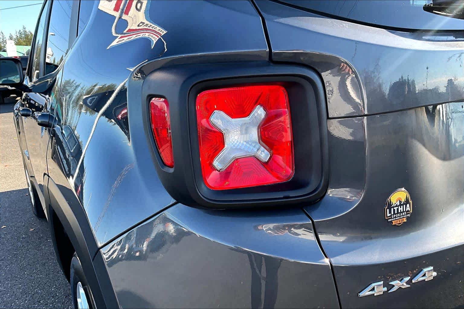 Thumbnail: 2023 Jeep Renegade - 32