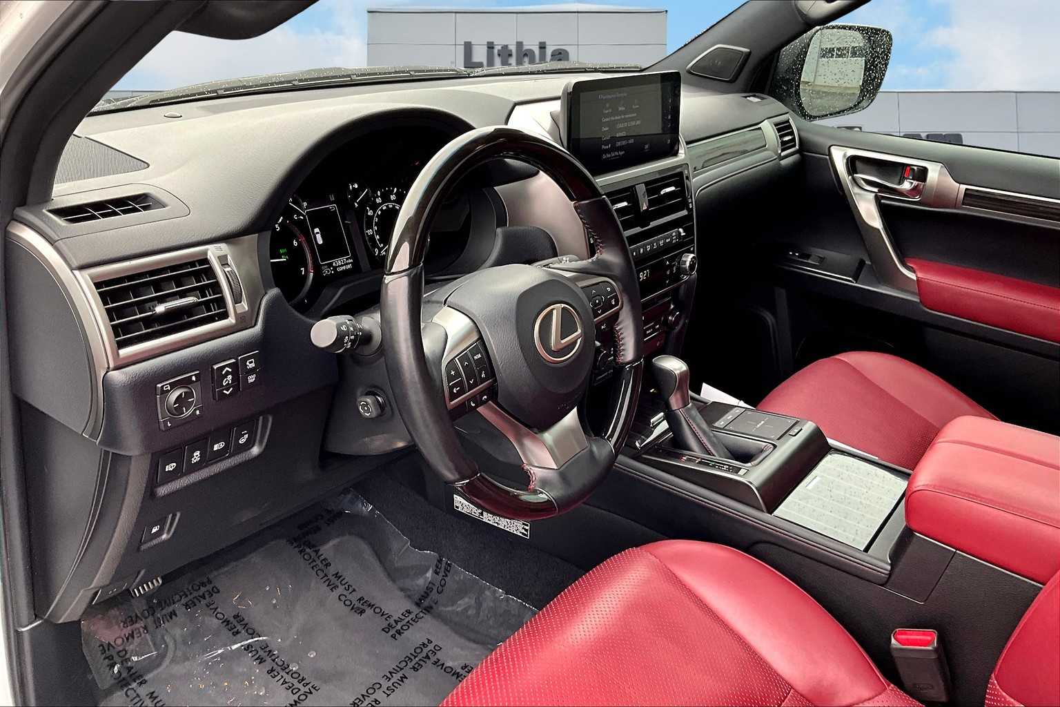 2023 Lexus GX 460 Luxury photo 2