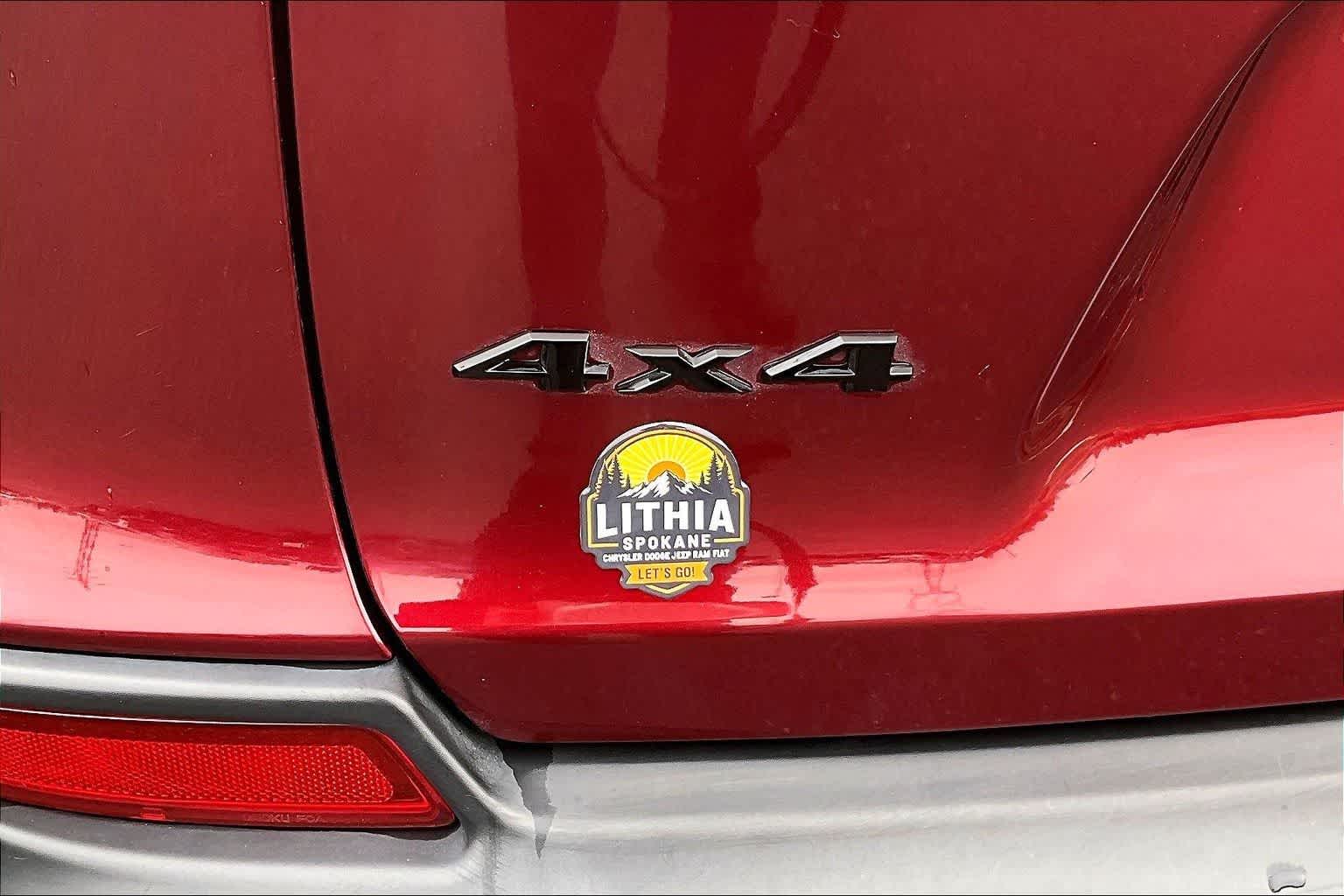 Thumbnail: 2020 Jeep Cherokee - 7