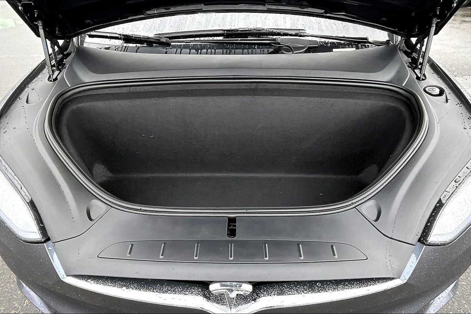 2020 Tesla Model X Performance 8
