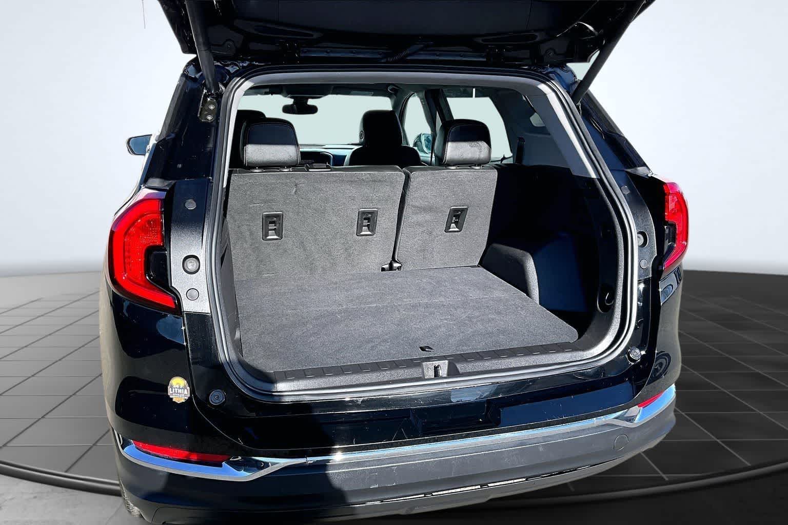 Thumbnail: 2024 GMC Terrain - 19