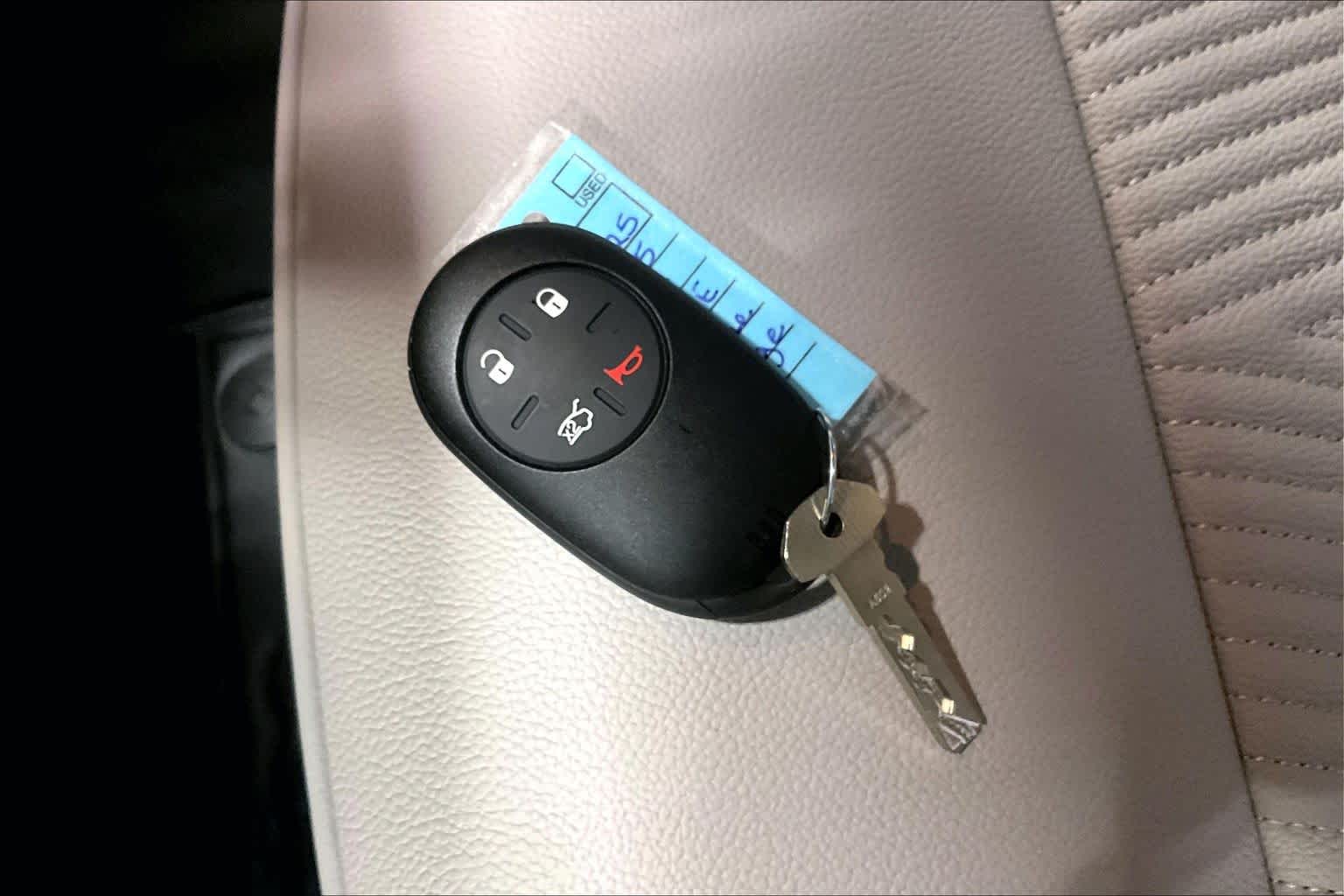 Thumbnail: 2025 Fiat 500e - 20