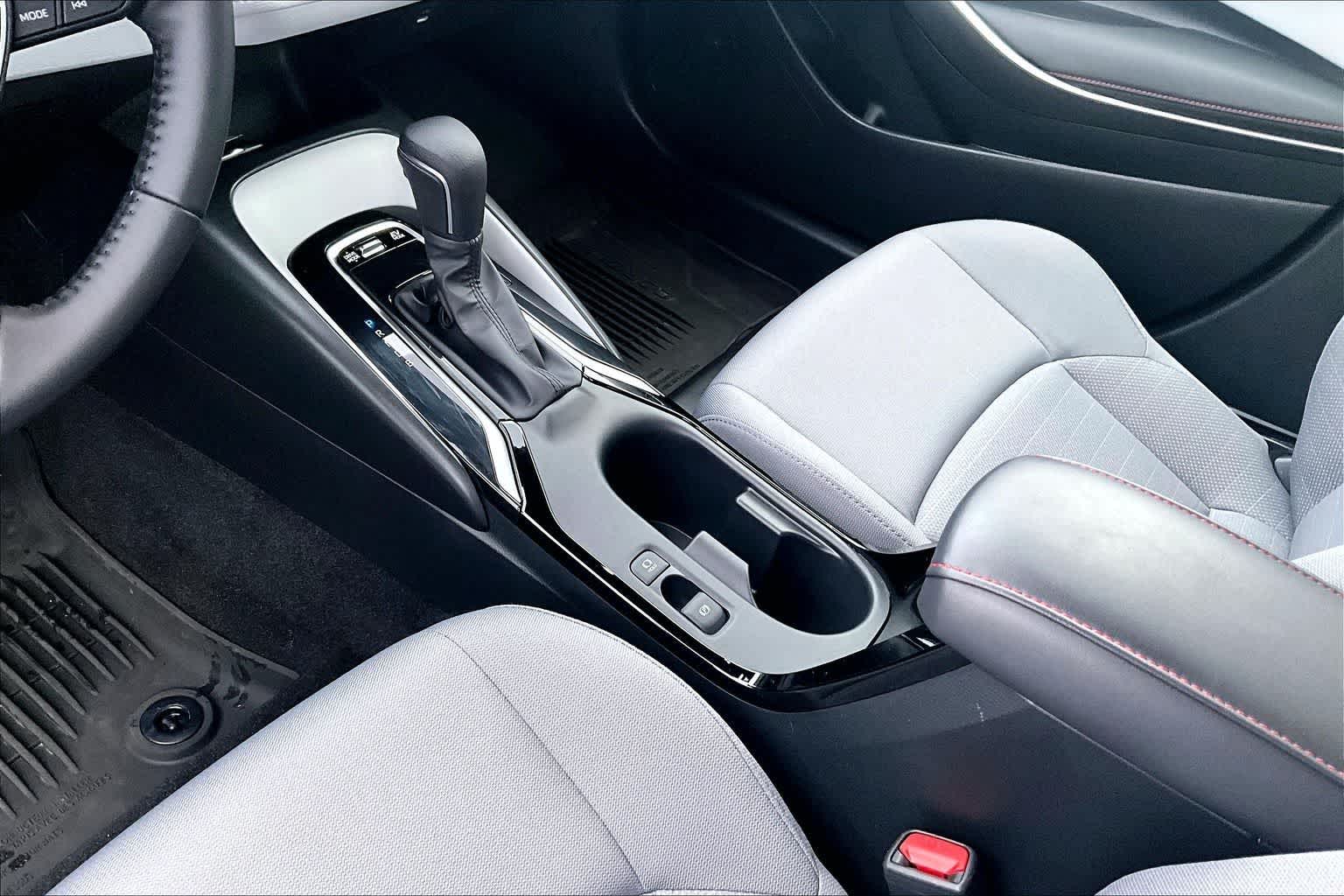 Thumbnail: 2025 Toyota Corolla - 17