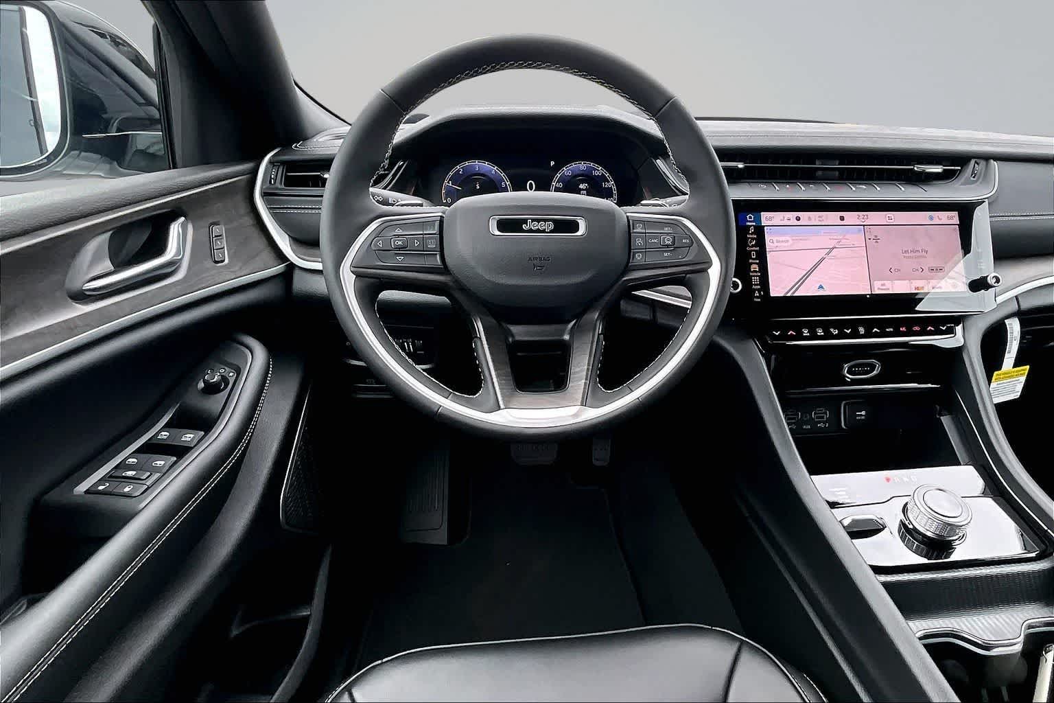 Thumbnail: 2026 Jeep Grand Cherokee - 15