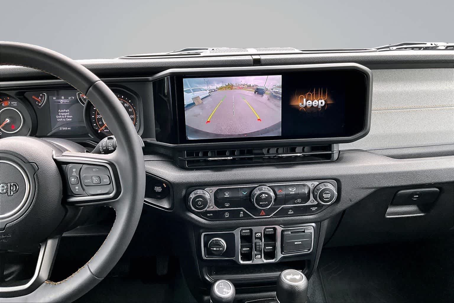 Thumbnail: 2024 Jeep Wrangler - 15
