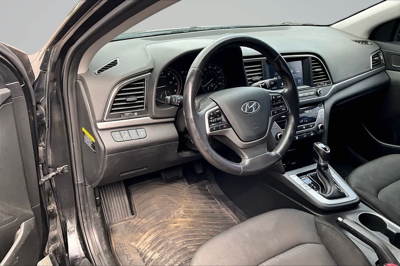 Thumbnail: 2017 Hyundai Elantra - 2