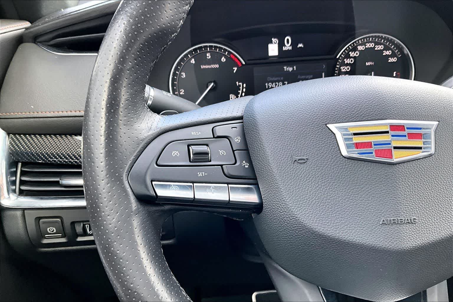 2023 Cadillac XT4 Sport - Photo 25
