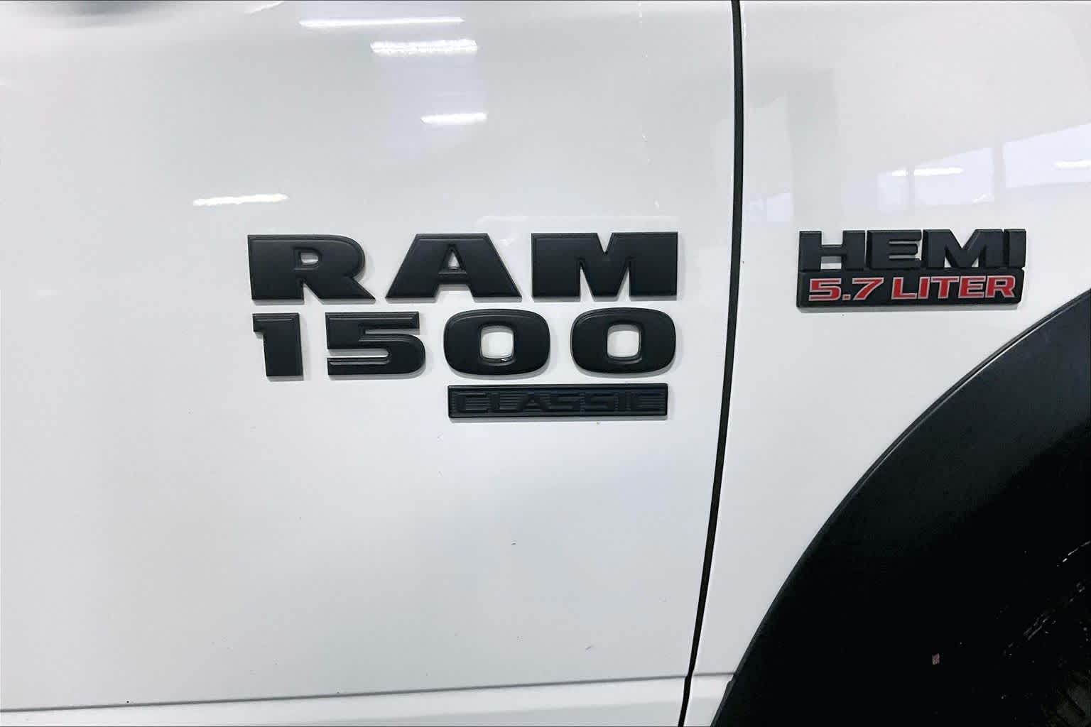 Thumbnail: 2020 RAM 1500 Classic - 7