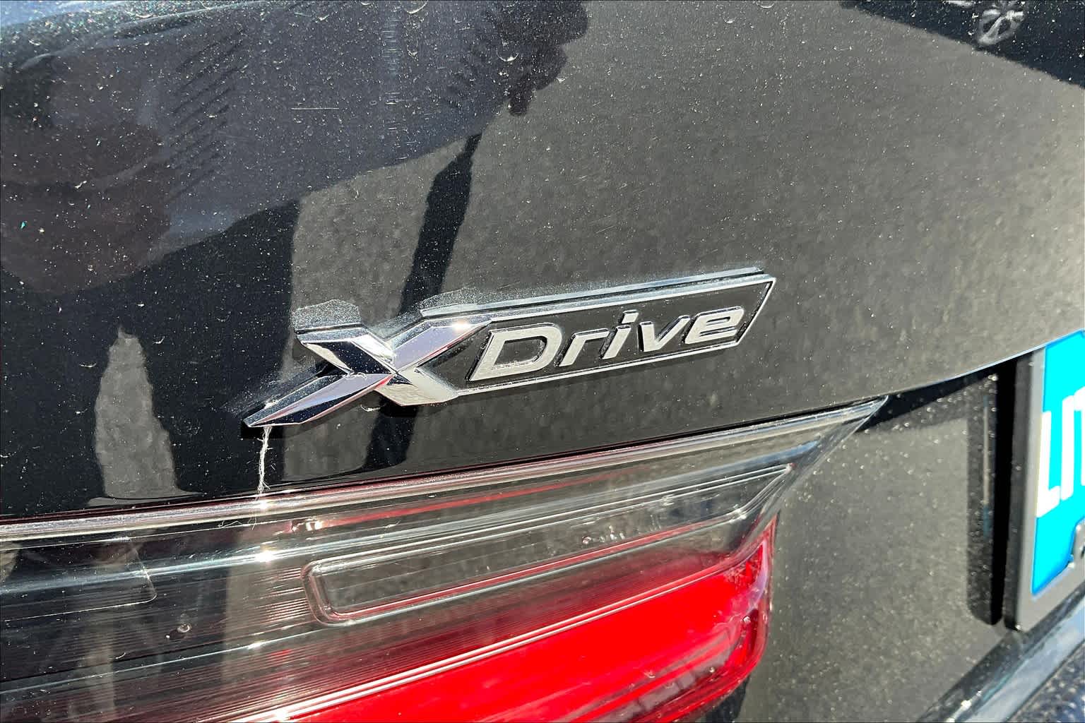 Thumbnail: 2024 BMW 3 Series - 6