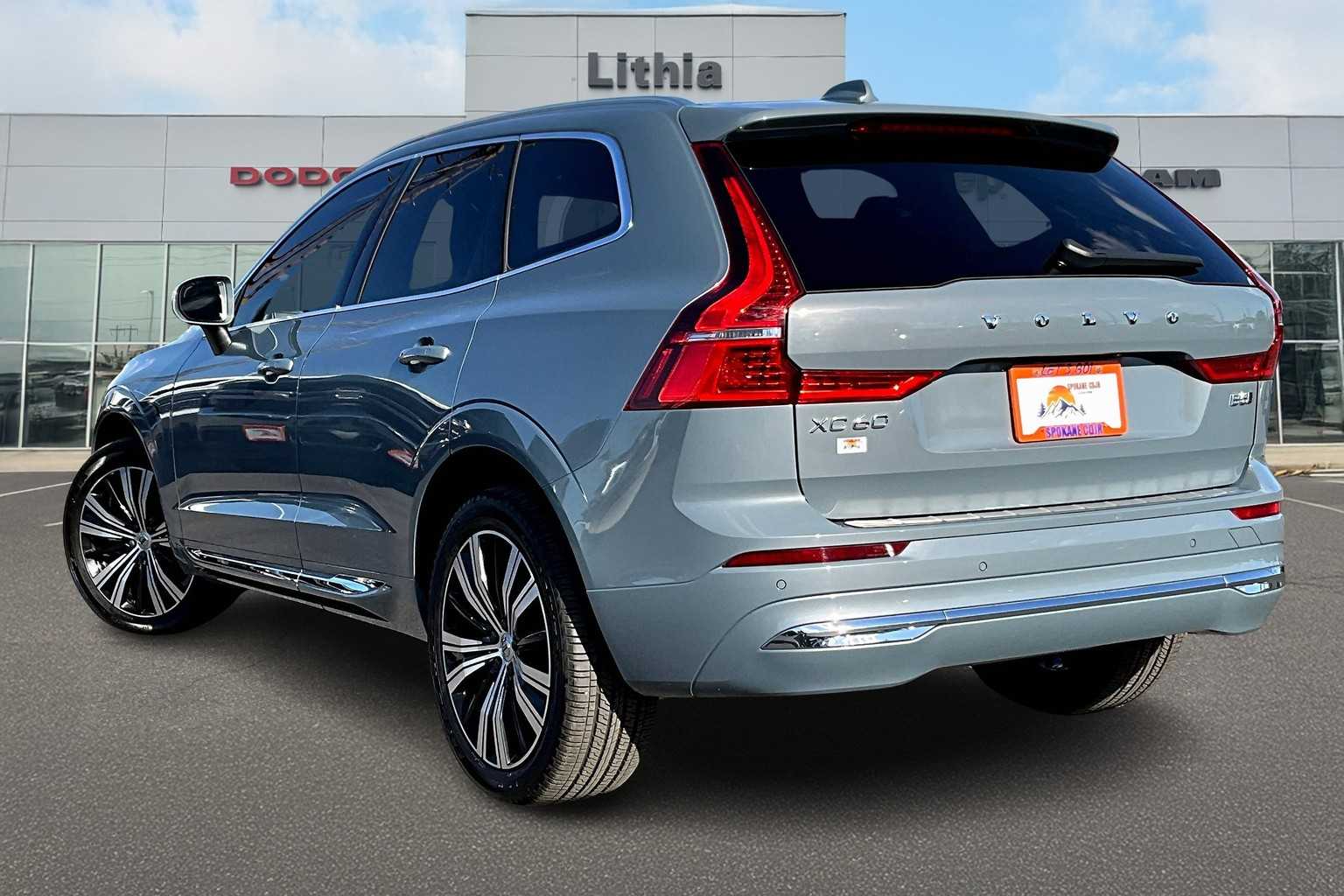 2022 Volvo XC60 B5 Inscription photo 4