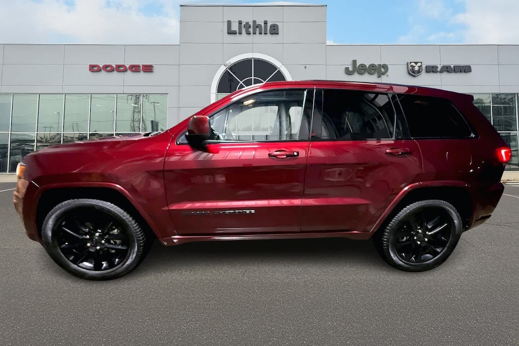 Used 2020 Jeep Grand Cherokee Altitude SUV