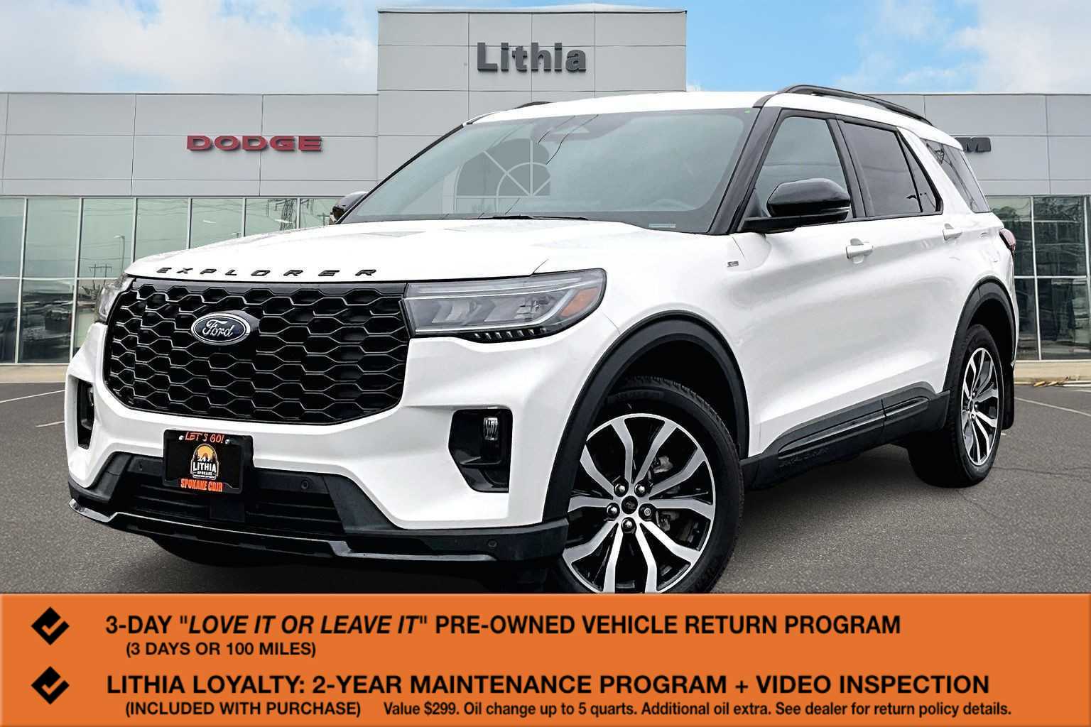 2025 Ford Explorer ST-LINE's photo