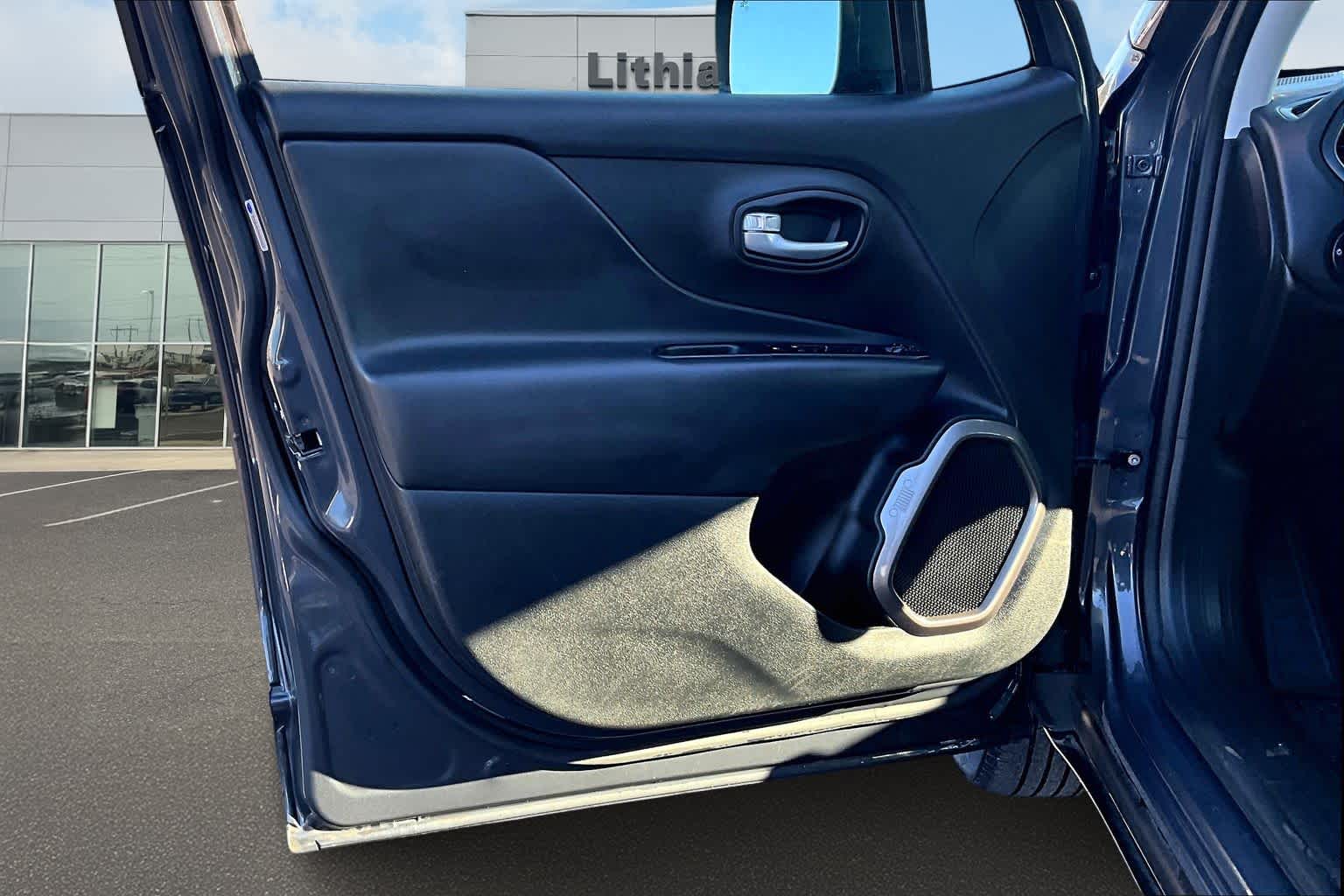 Thumbnail: 2023 Jeep Renegade - 28