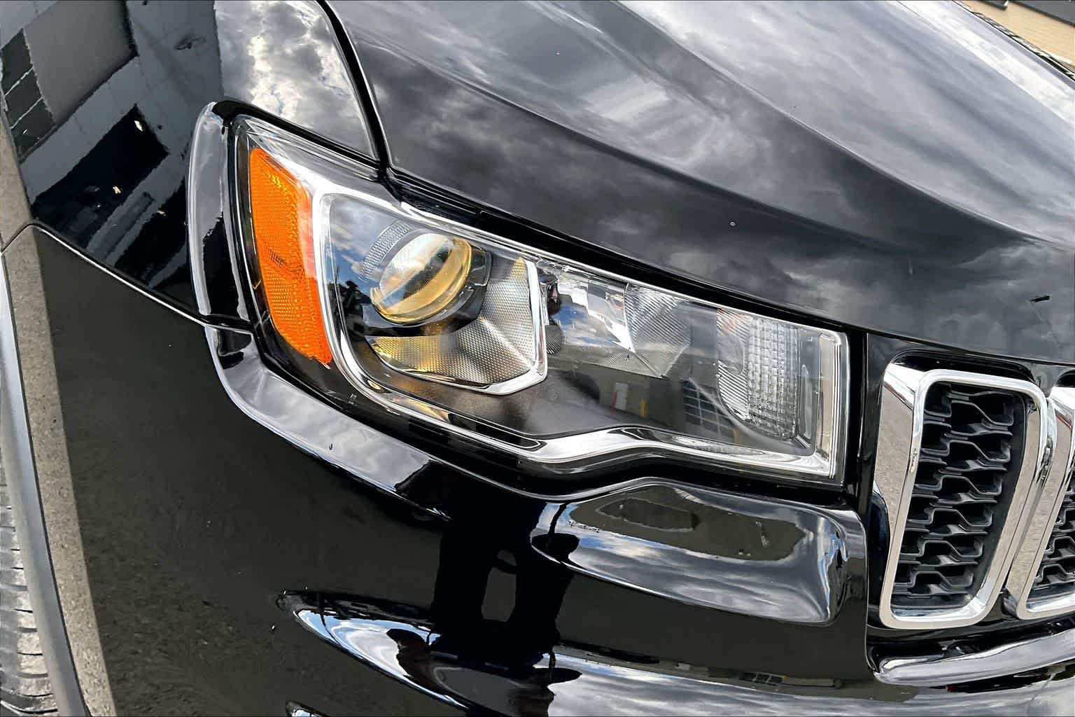 Thumbnail: 2022 Jeep Grand Cherokee - 31