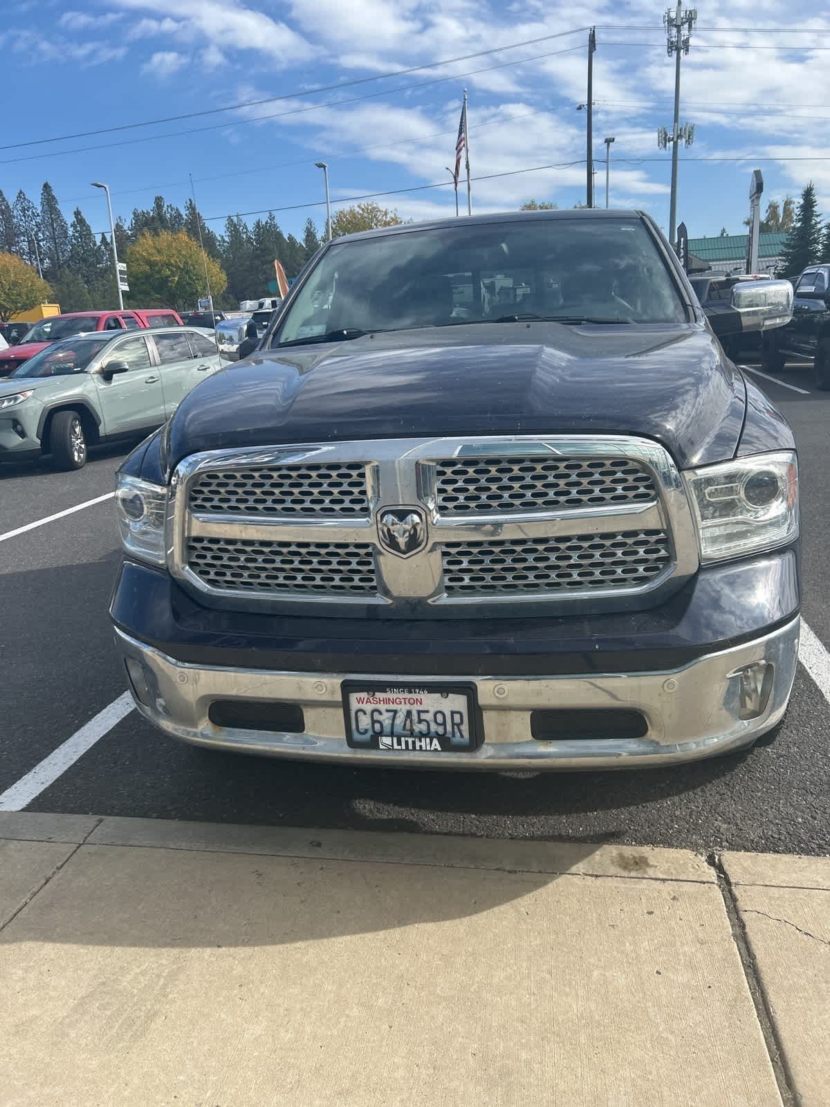 2016 Ram 1500 Laramie photo 2