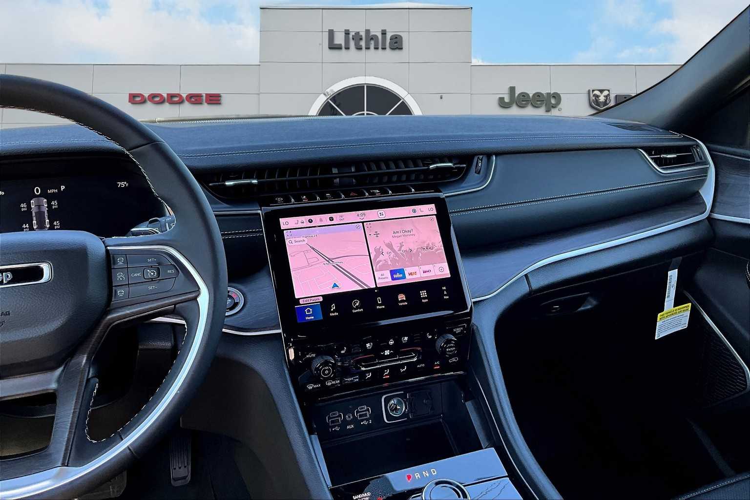 Thumbnail: 2025 Jeep Grand Cherokee - 16