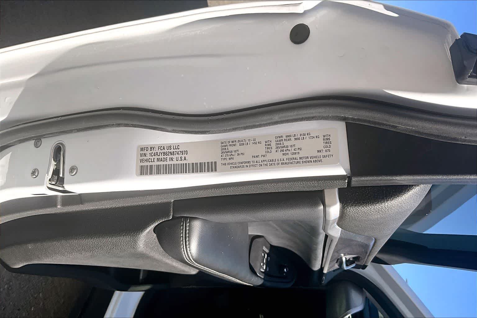 Thumbnail: 2022 Jeep Grand Cherokee - 21