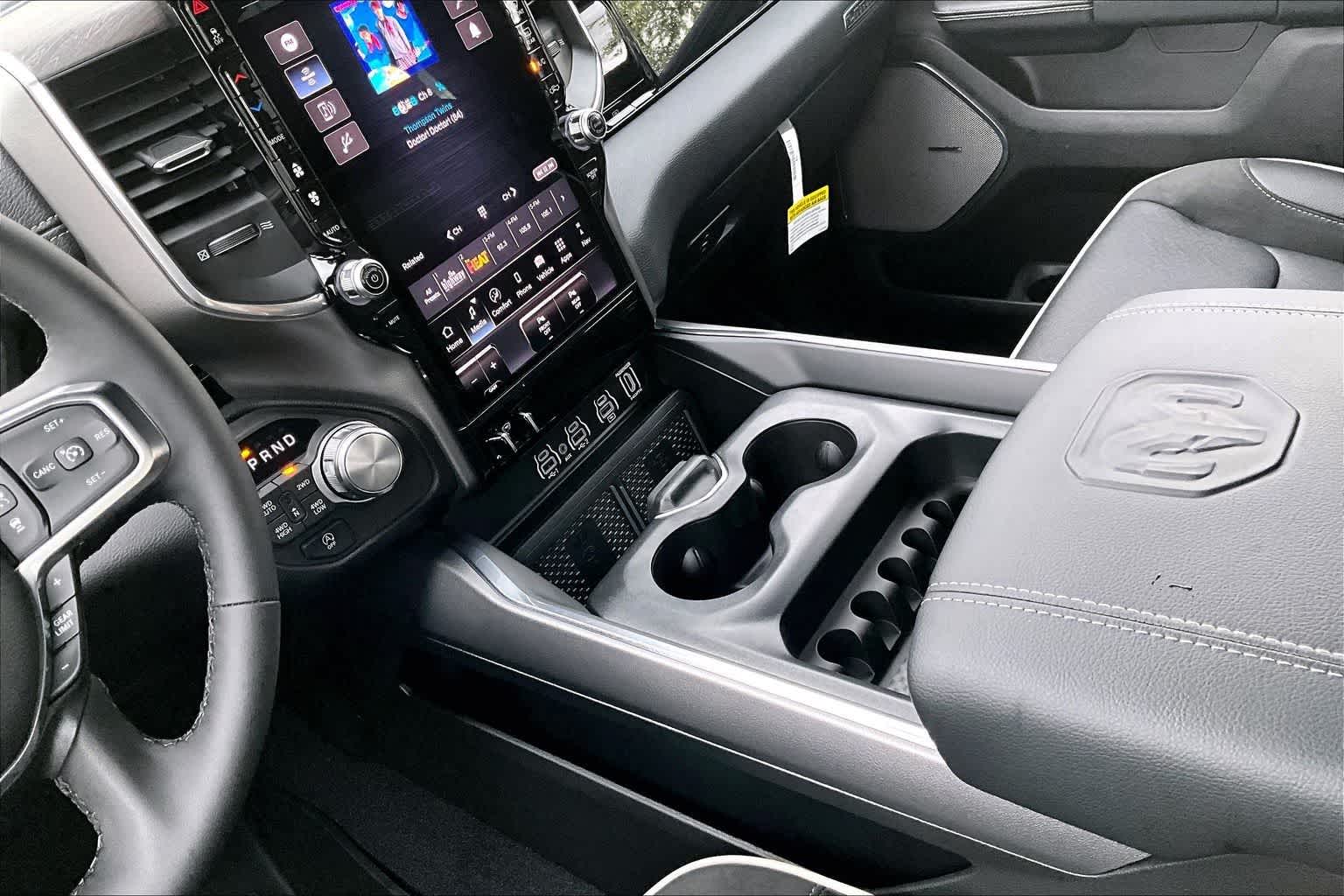 Thumbnail: 2026 RAM 1500 - 17