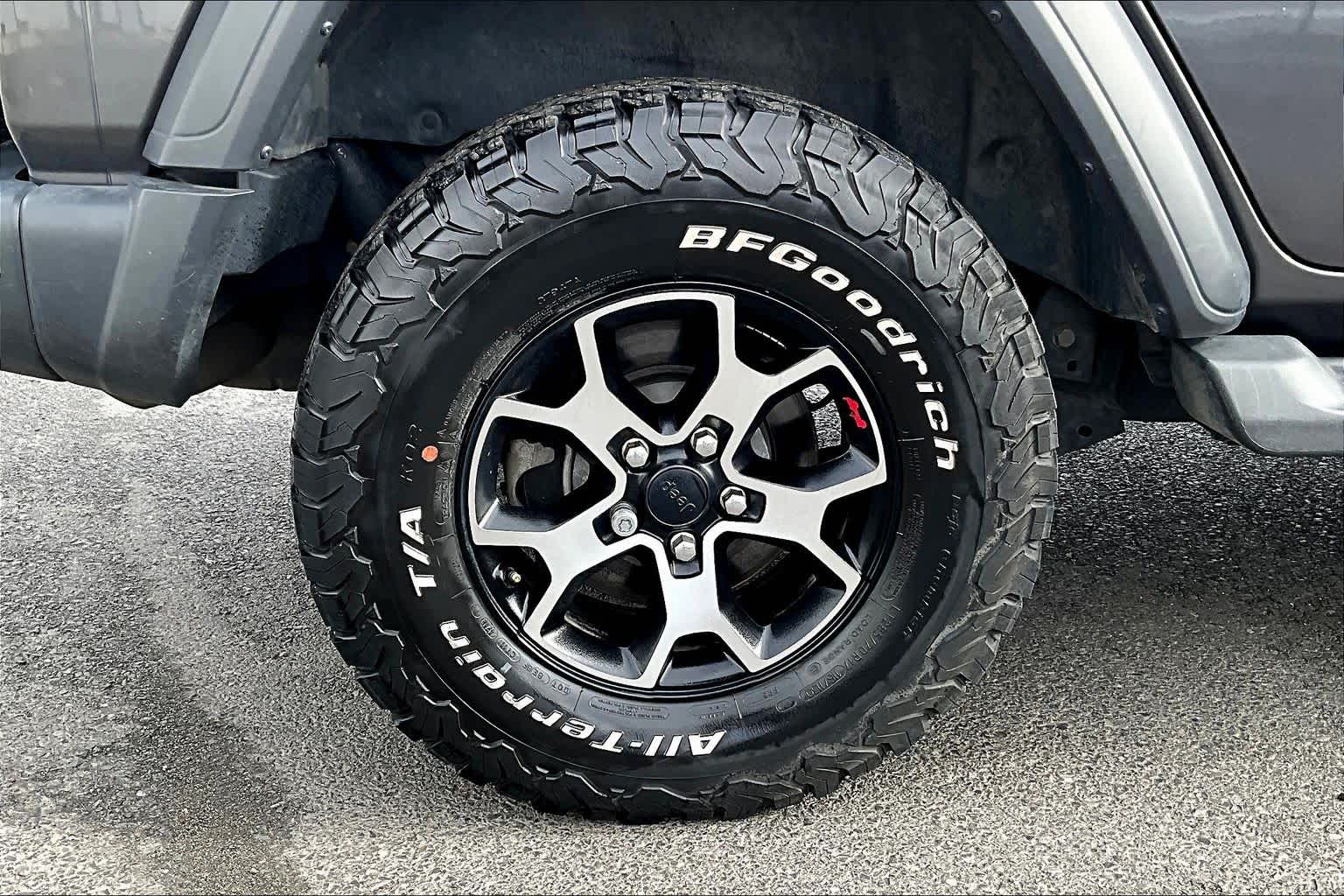 Thumbnail: 2020 Jeep Wrangler - 33