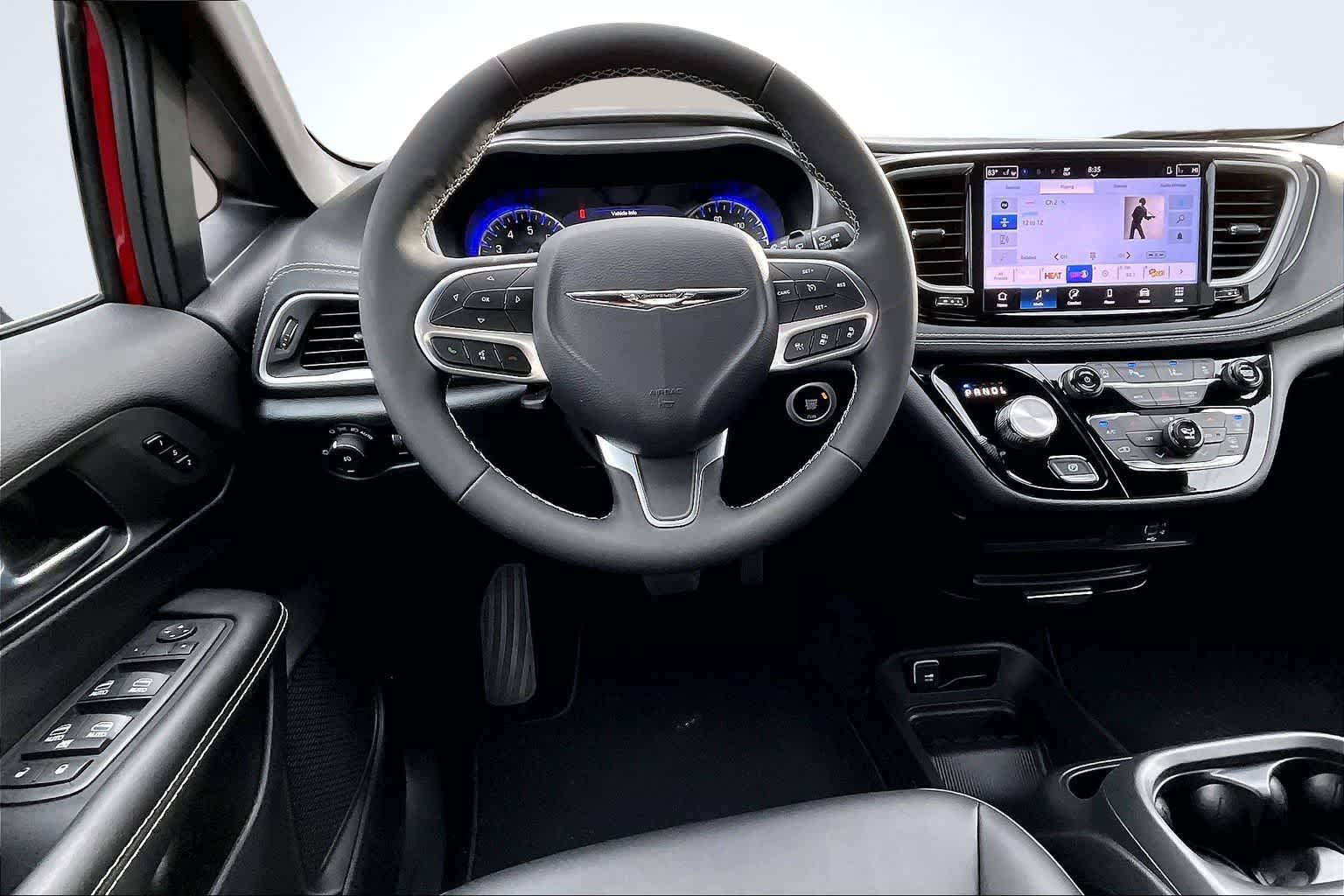 Thumbnail: 2026 Chrysler Pacifica - 15