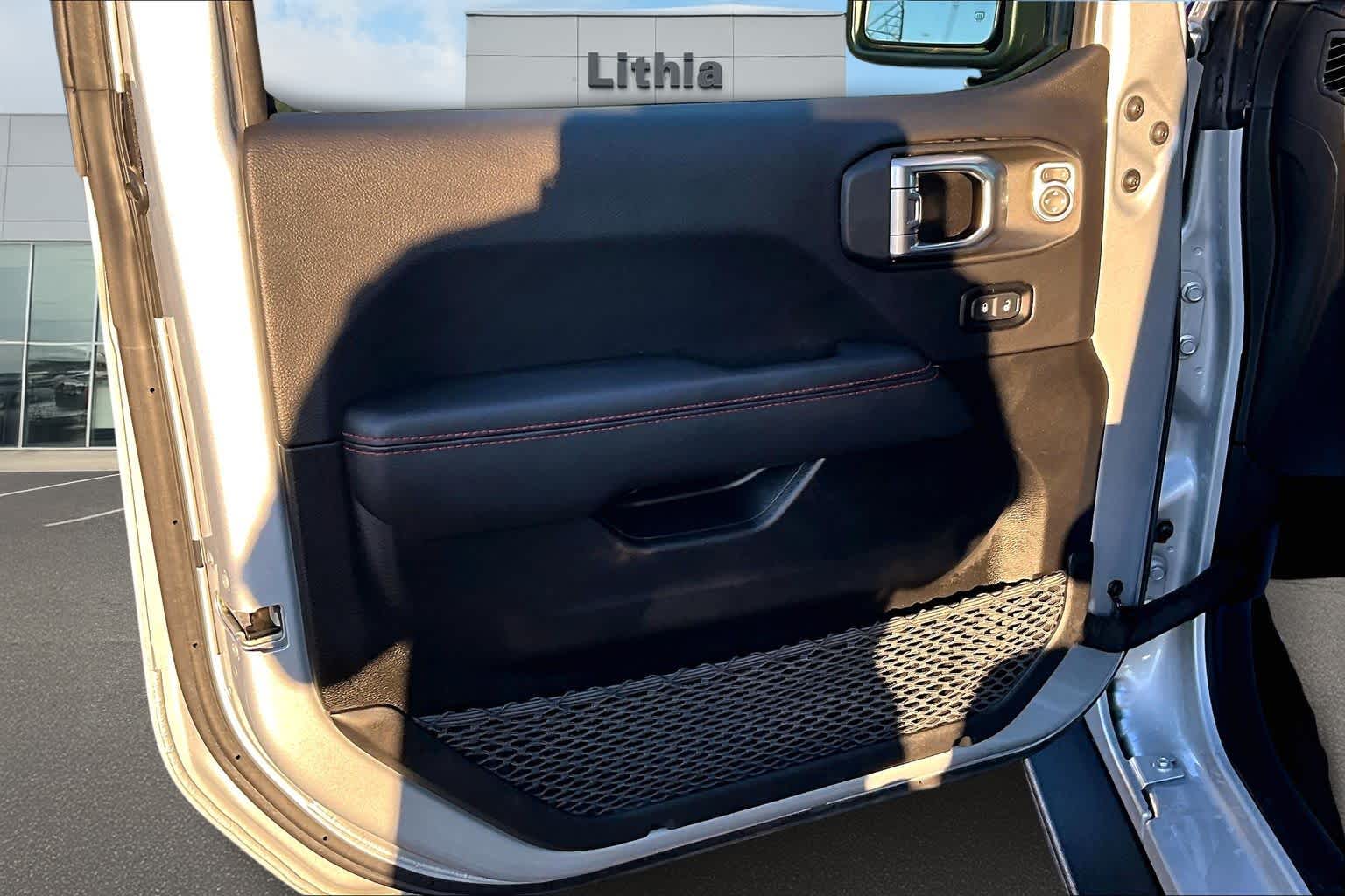 Thumbnail: 2023 Jeep Wrangler - 28