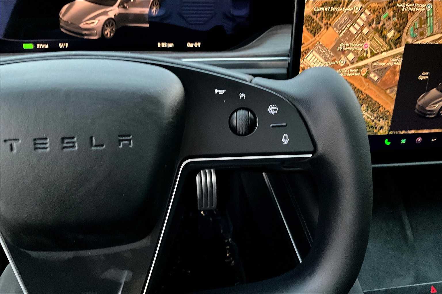 Thumbnail: 2022 Tesla Model S - 26