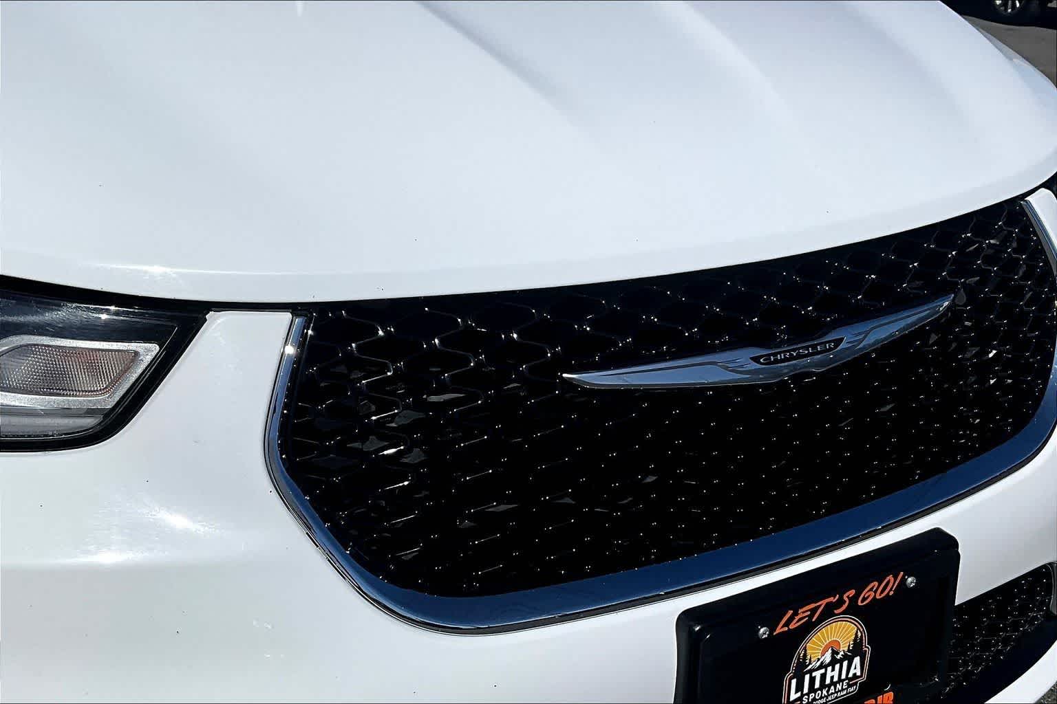 Thumbnail: 2024 Chrysler Pacifica - 33