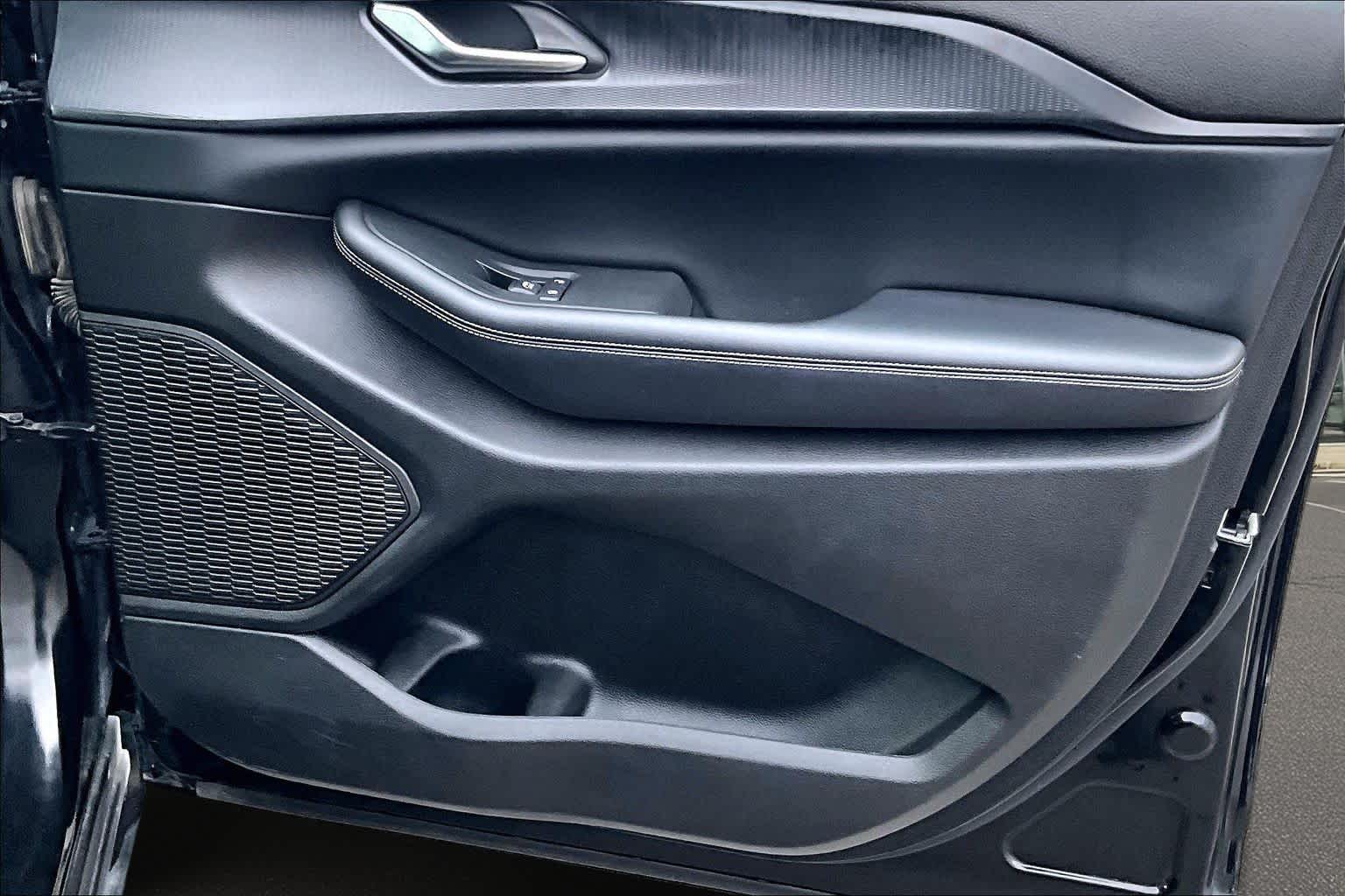 Thumbnail: 2024 Jeep Grand Cherokee - 28