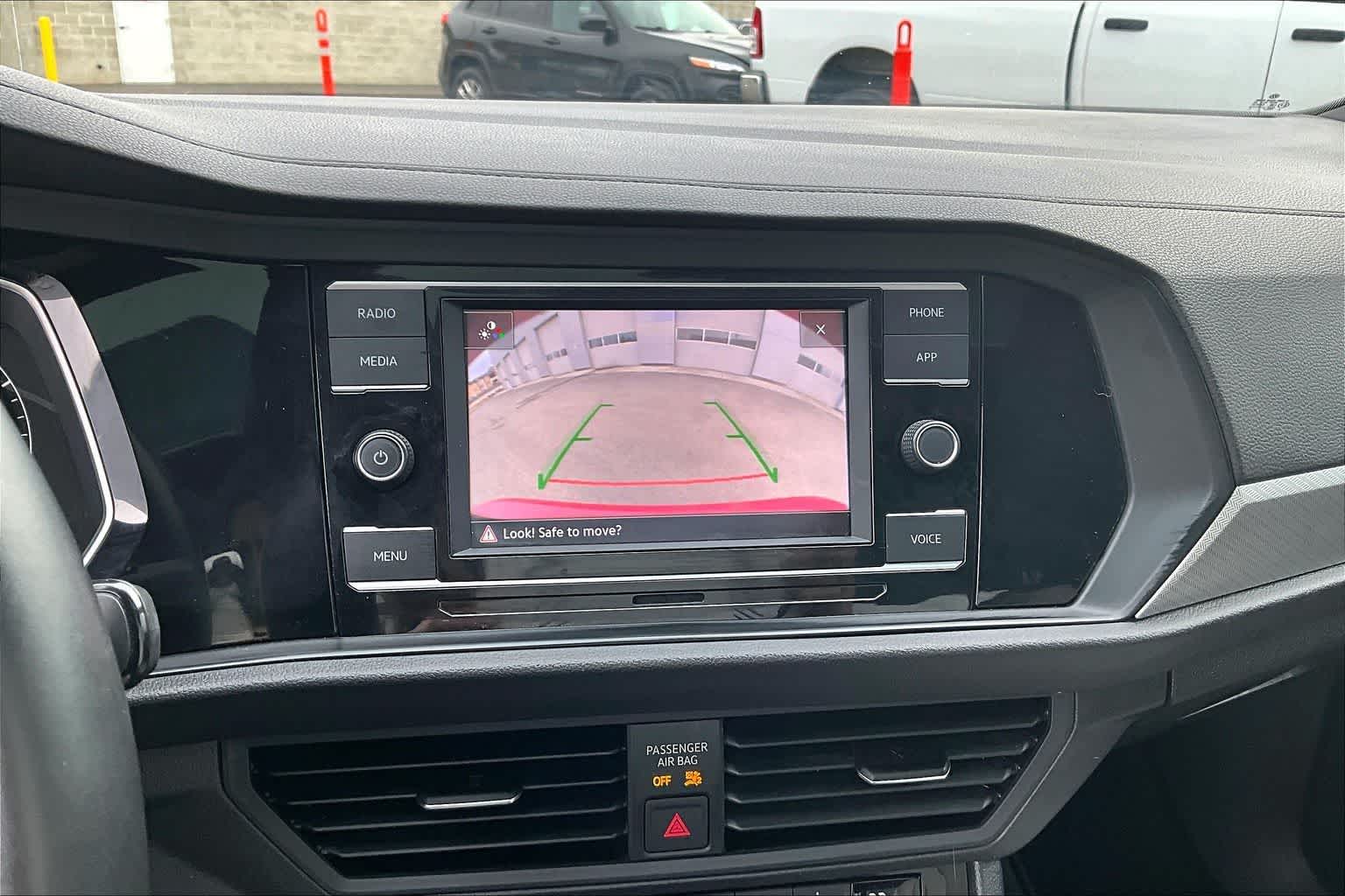 Thumbnail: 2021 Volkswagen Jetta - 27